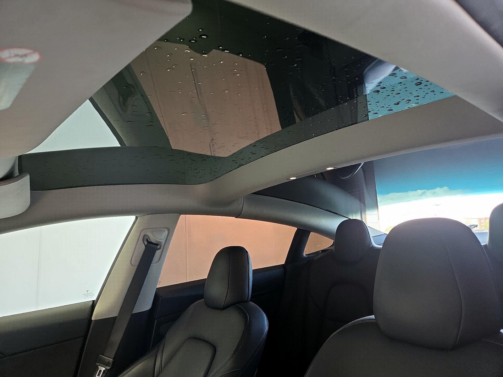 Skylight(s) & Overhead Airbags