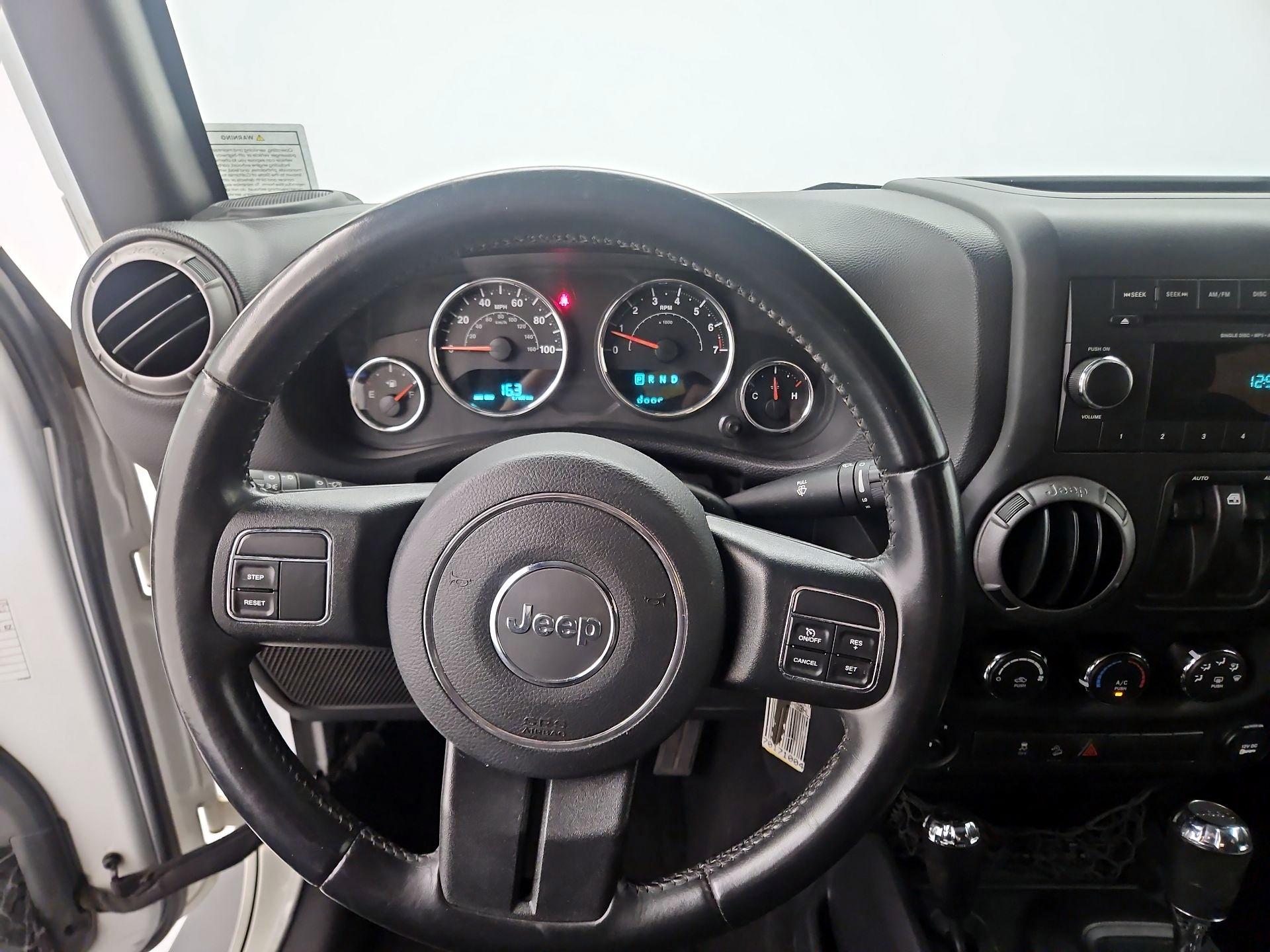 Thumbnail: 2017 Jeep Wrangler - 10