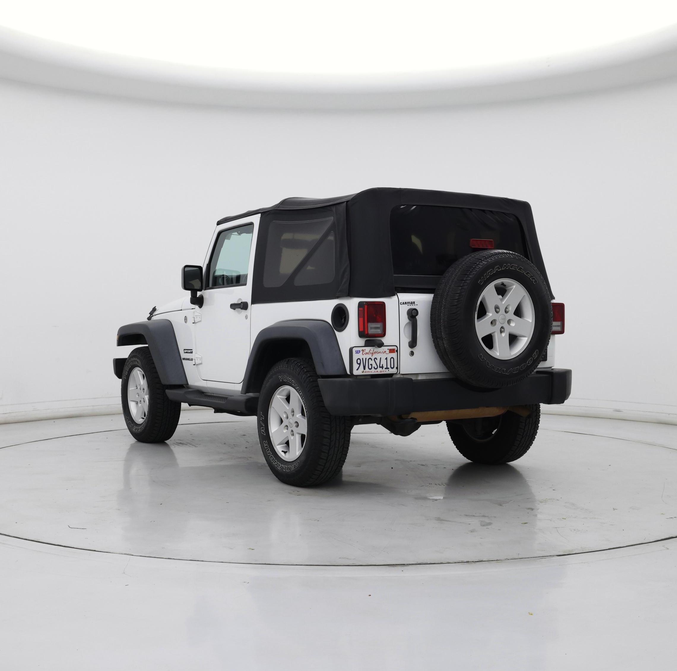 Thumbnail: 2017 Jeep Wrangler - 2
