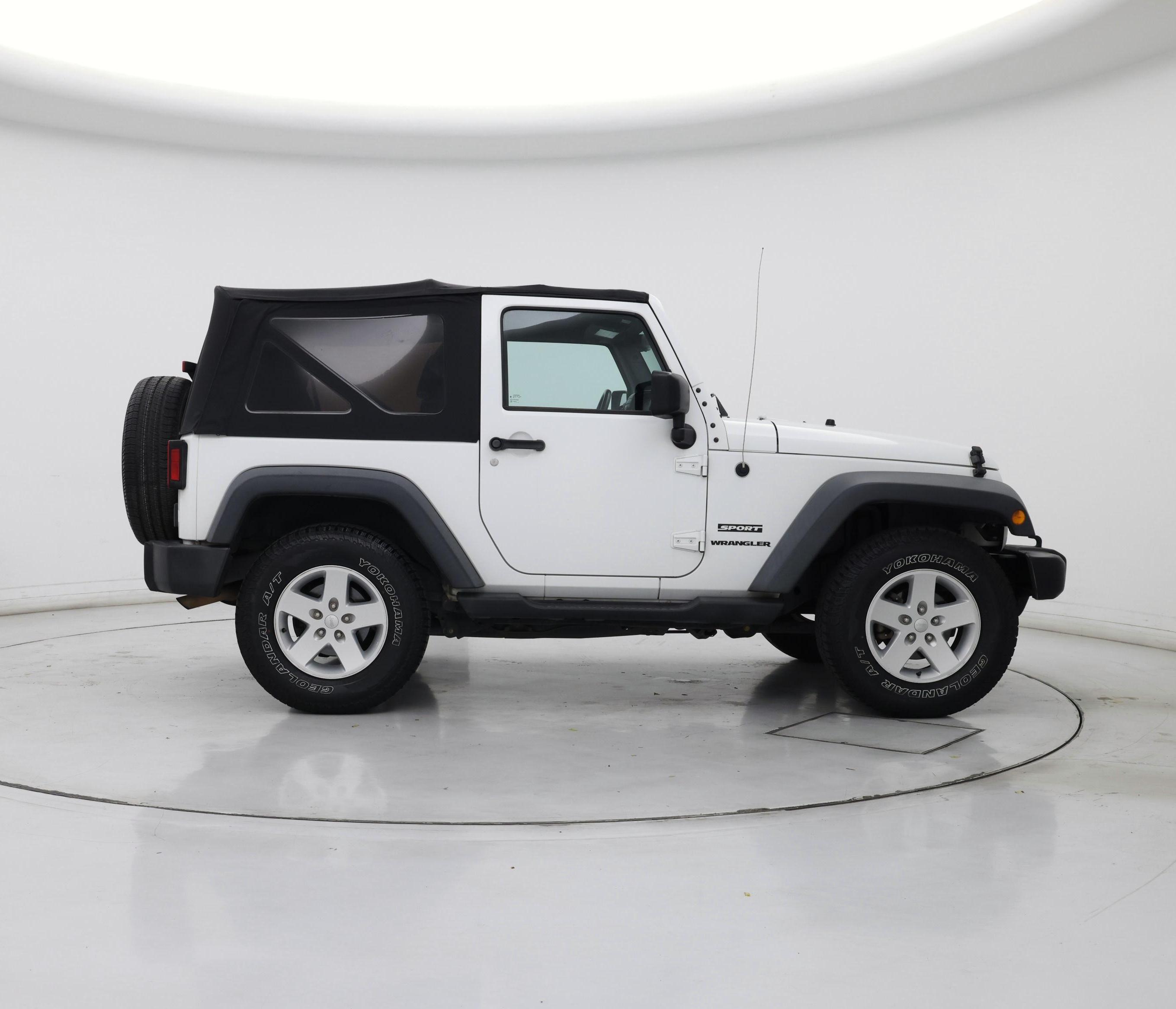 Thumbnail: 2017 Jeep Wrangler - 7