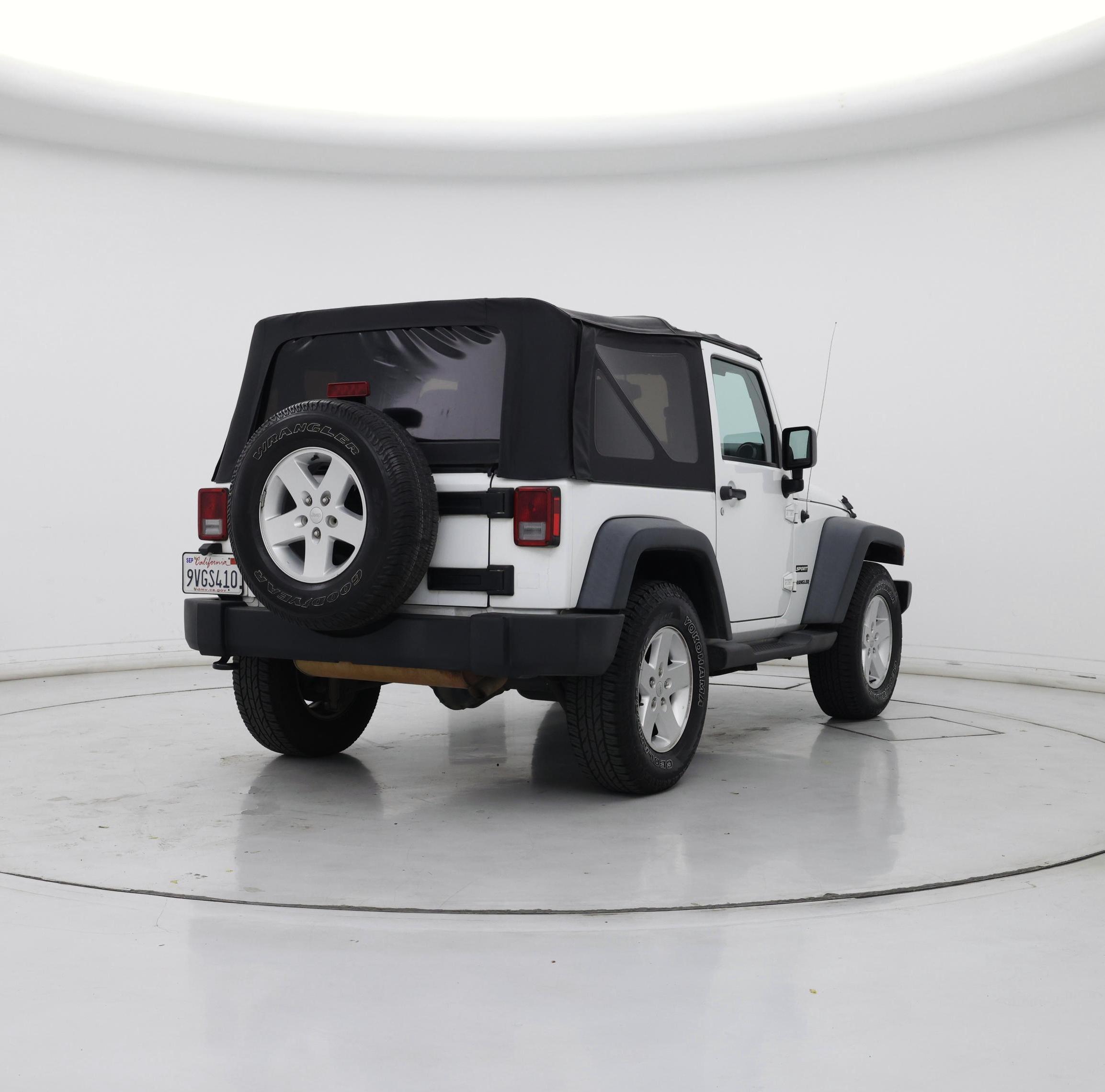 Thumbnail: 2017 Jeep Wrangler - 8