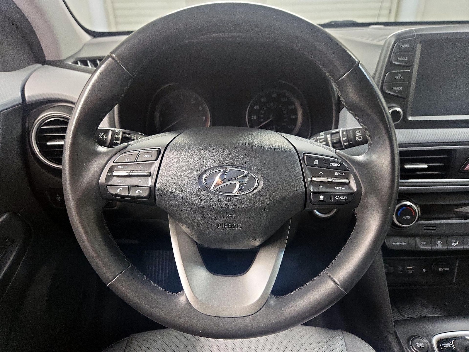 2021 Hyundai Kona Ultimate - Photo 11