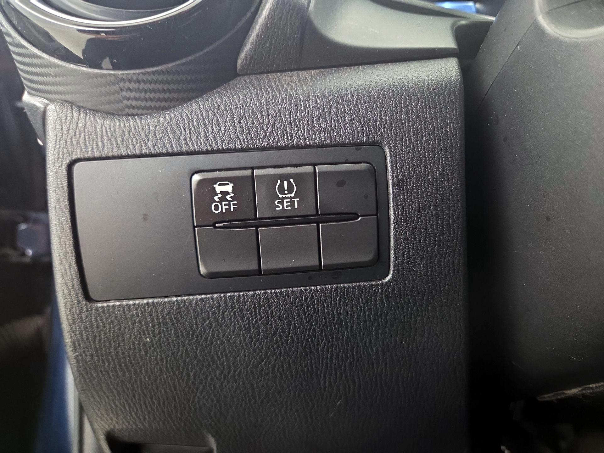 Thumbnail: 2016 Scion iA - 13