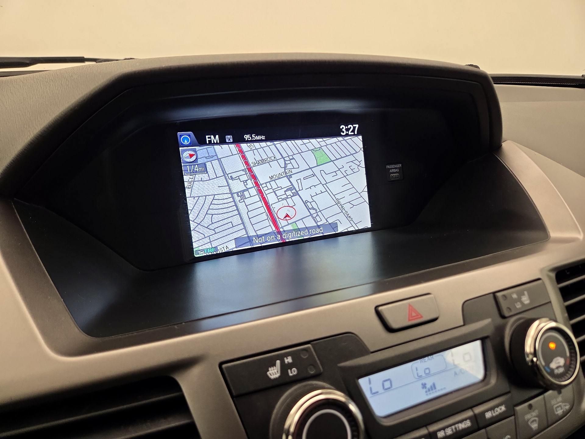Thumbnail: 2016 Honda Odyssey - 14