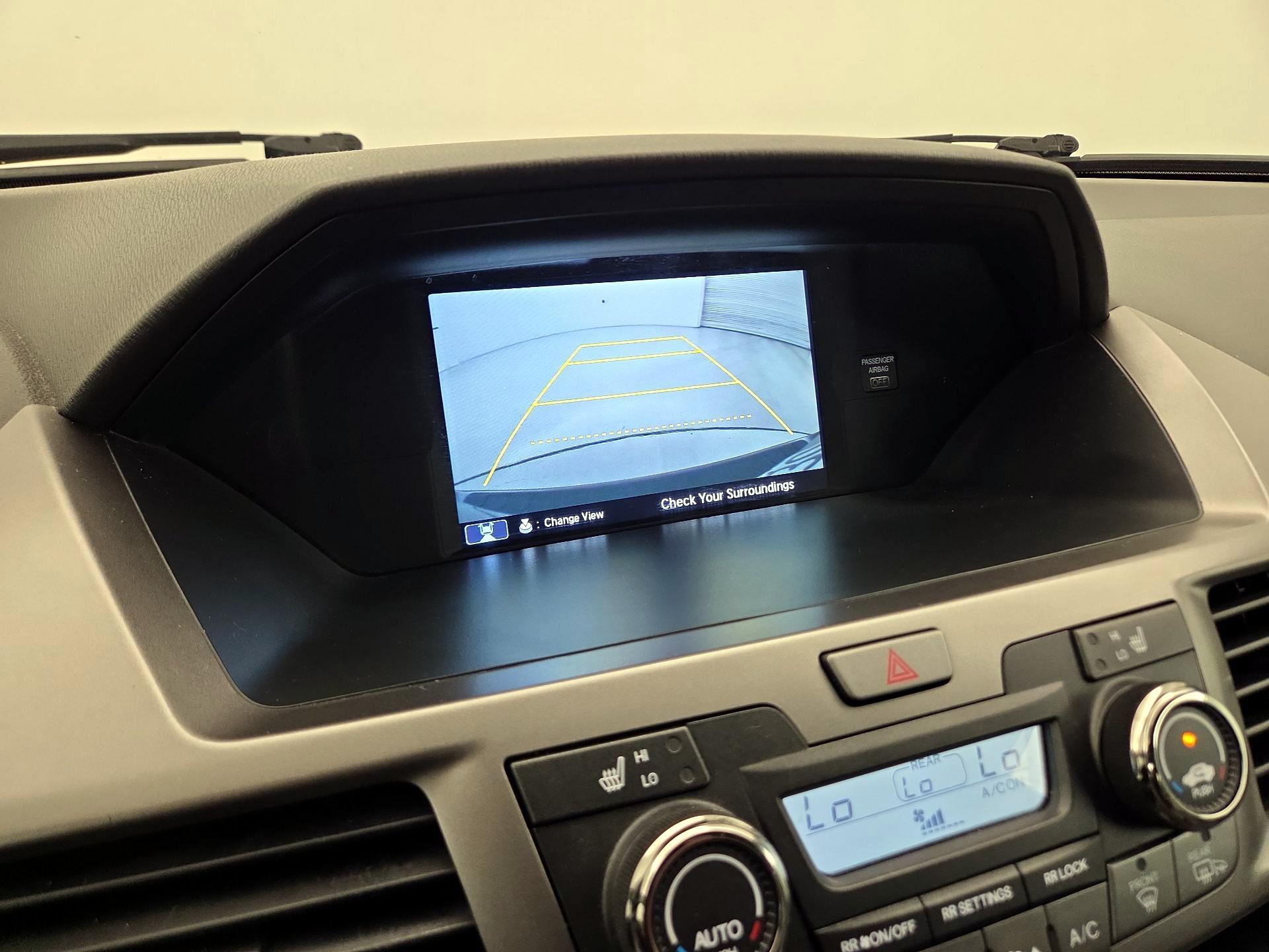 Thumbnail: 2016 Honda Odyssey - 15