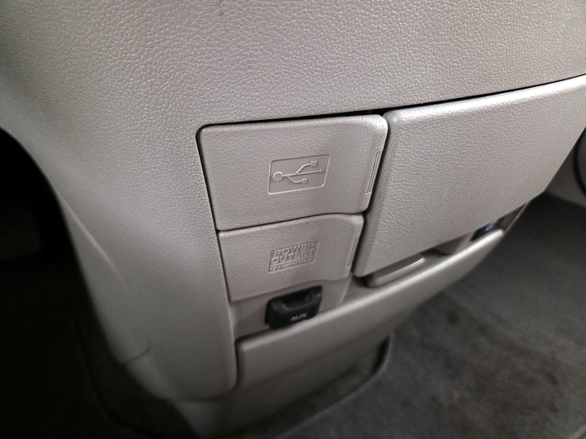 Thumbnail: 2016 Honda Odyssey - 19