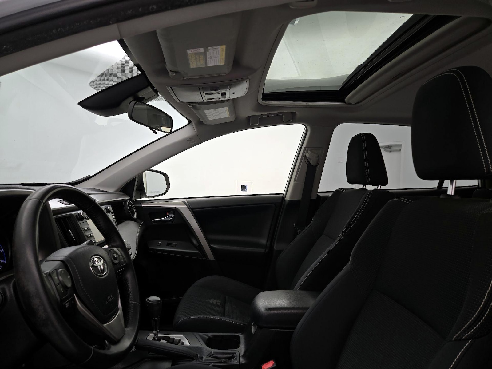 2018 Toyota RAV4 XLE - Photo 20