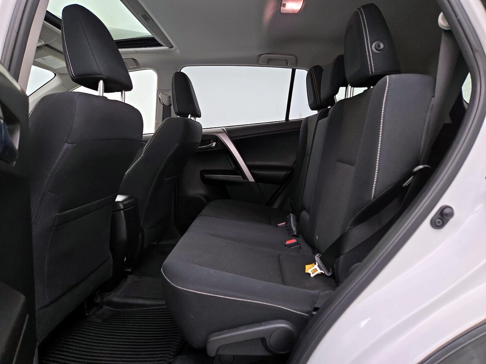 2018 Toyota RAV4 XLE - Photo 21