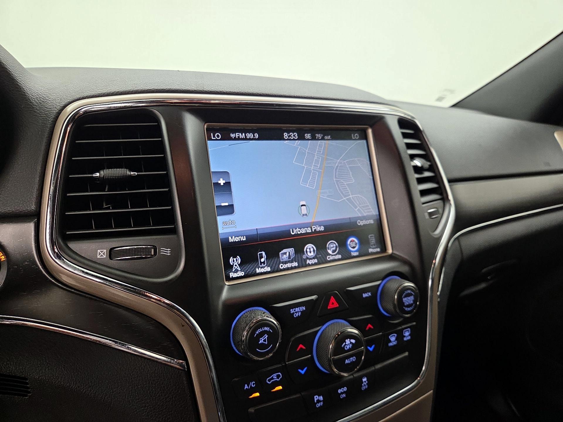 Thumbnail: 2015 Jeep Grand Cherokee - 14