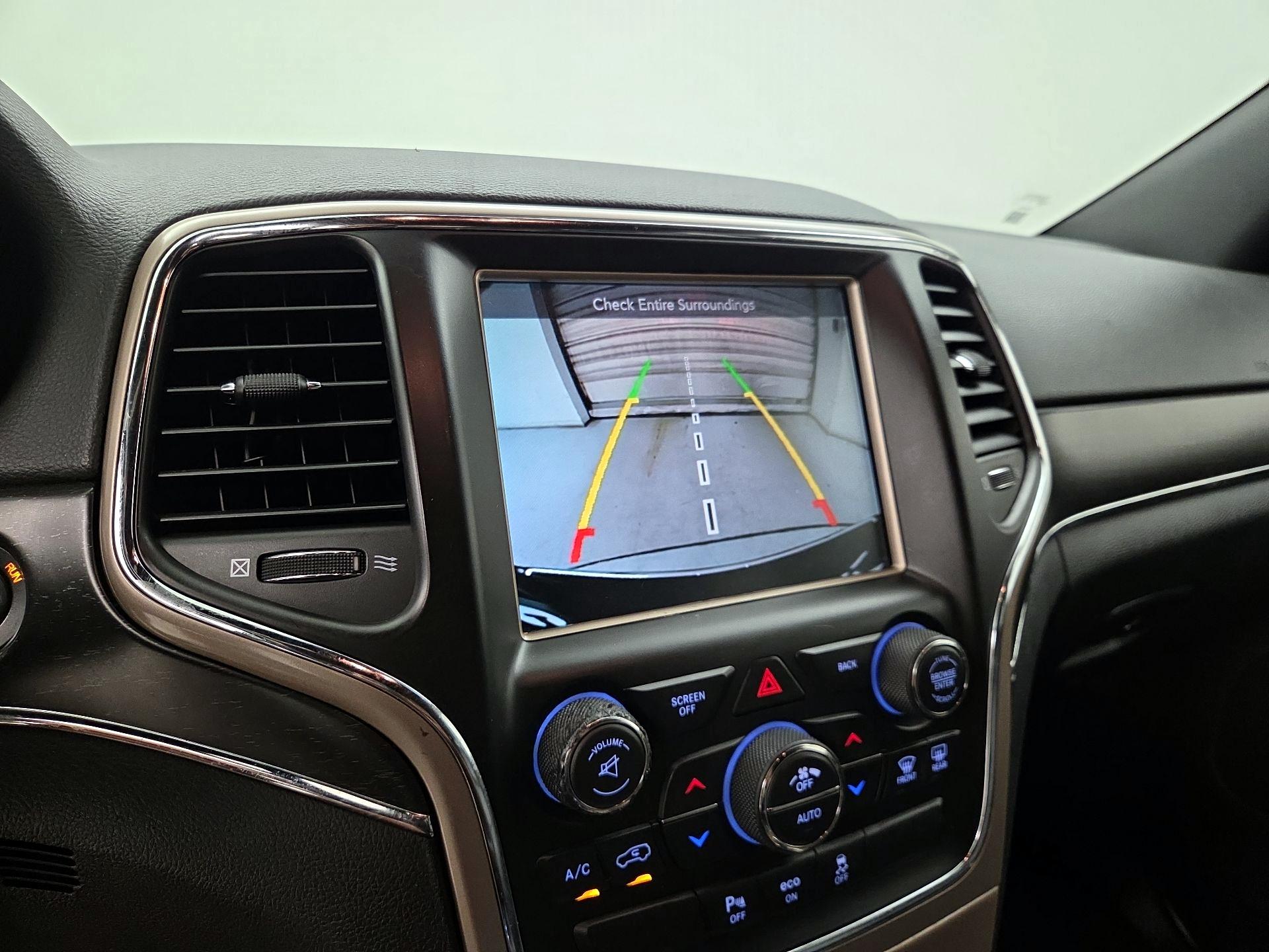Thumbnail: 2015 Jeep Grand Cherokee - 15