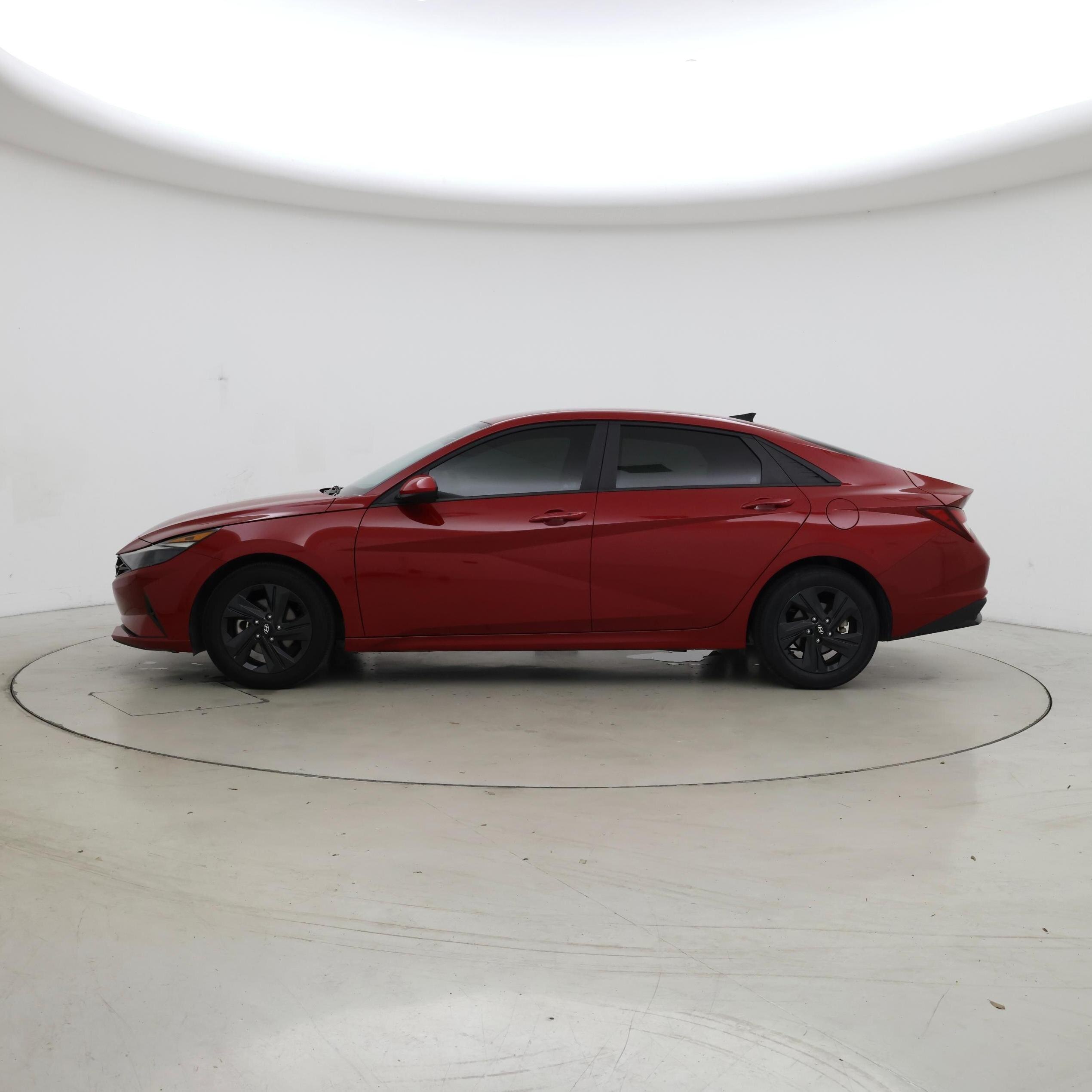 Thumbnail: 2023 Hyundai Elantra - 3