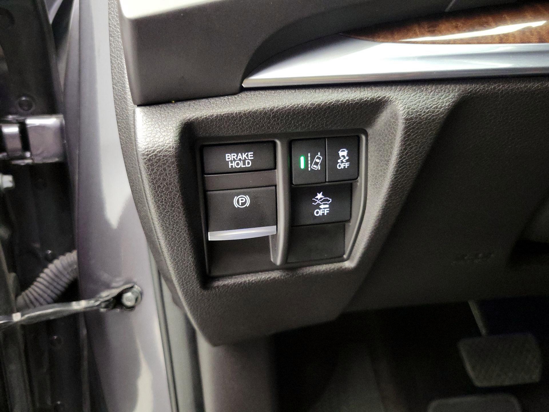 Thumbnail: 2017 Acura MDX - 13
