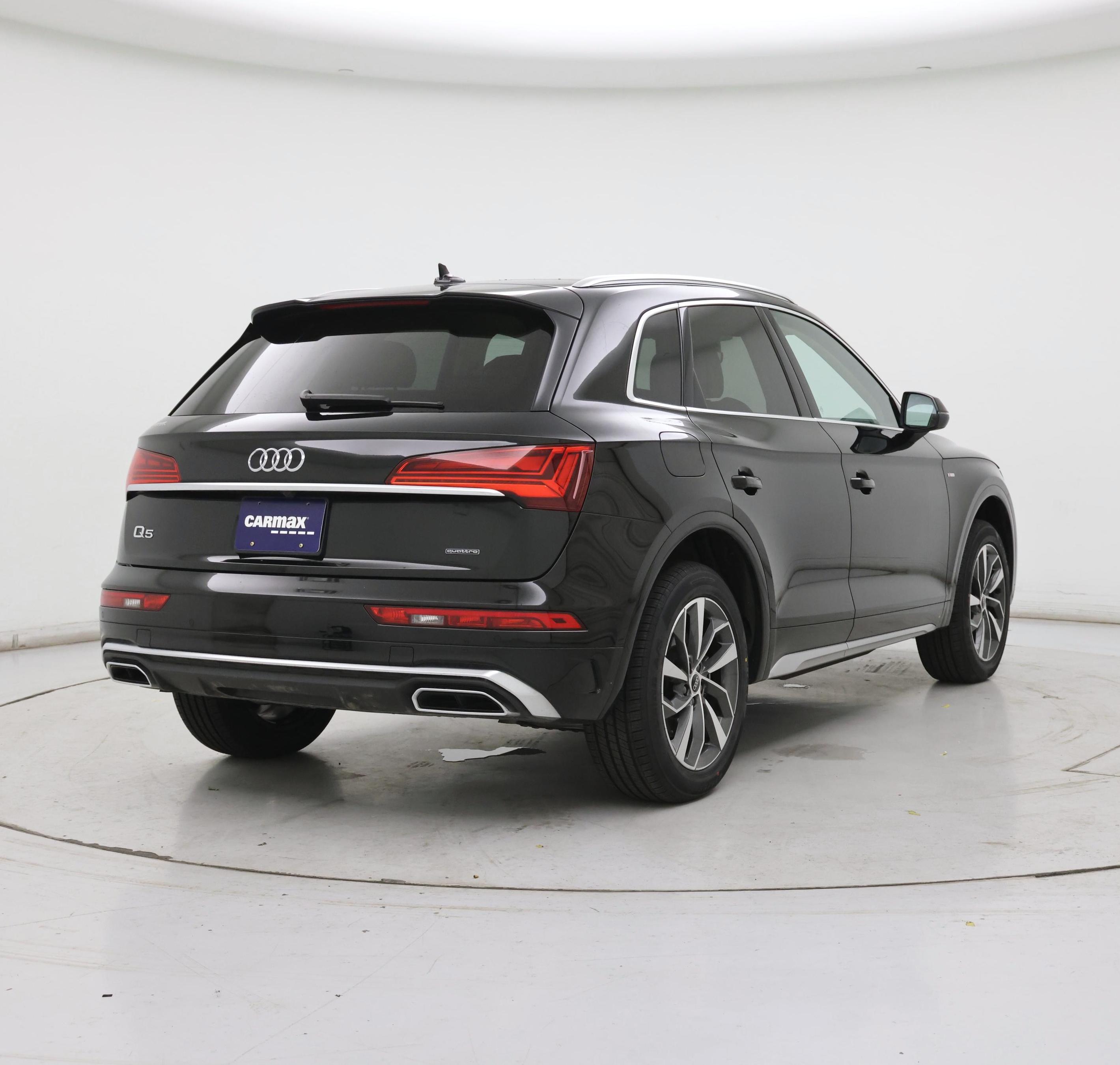 Thumbnail: 2024 Audi Q5 - 8