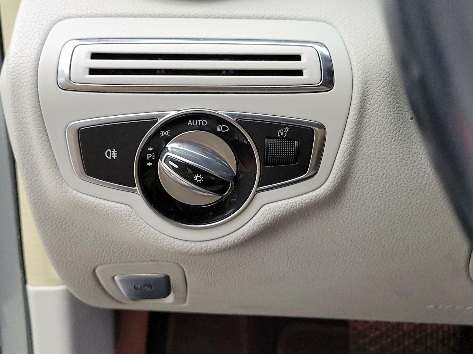 2015 Mercedes-Benz C-Class C300 - Photo 14