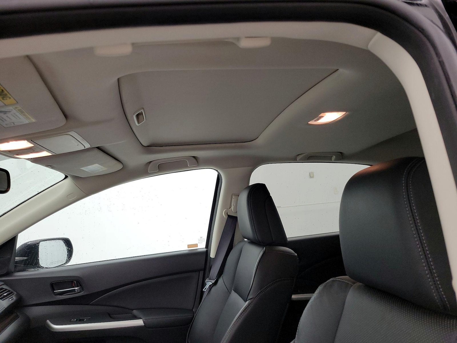 Sunroof(s) & Overhead Airbags