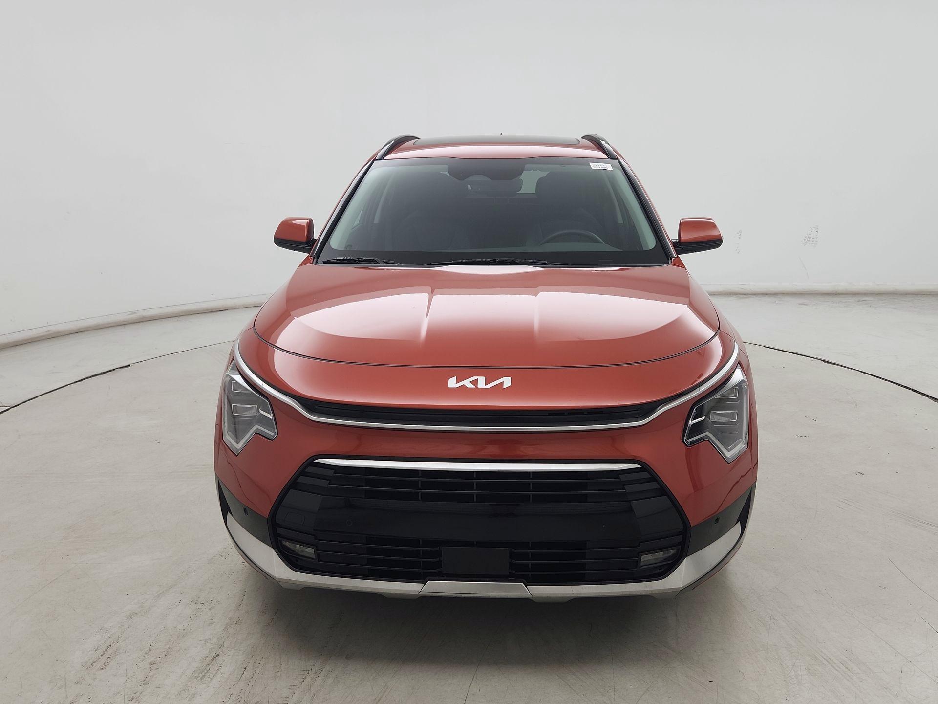 Thumbnail: 2023 Kia Niro - 2