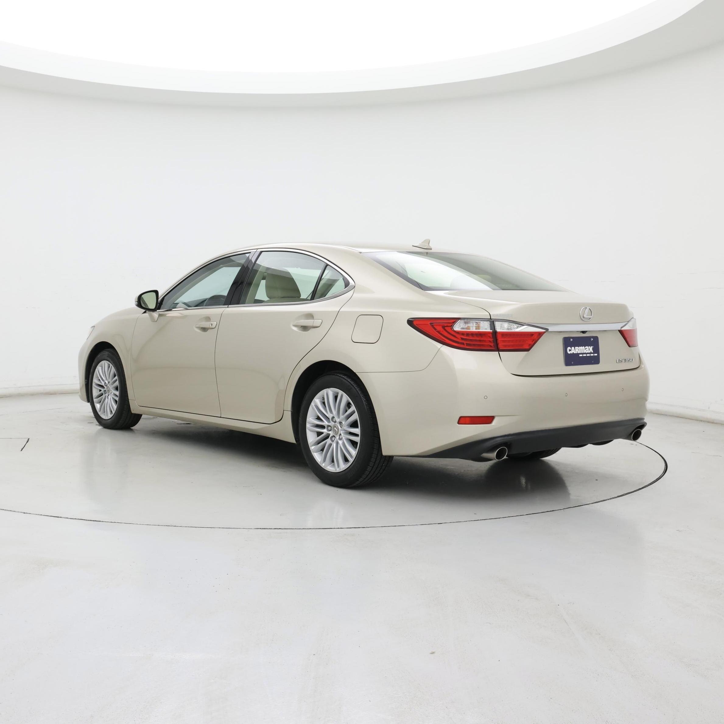 Thumbnail: 2014 Lexus ES - 2