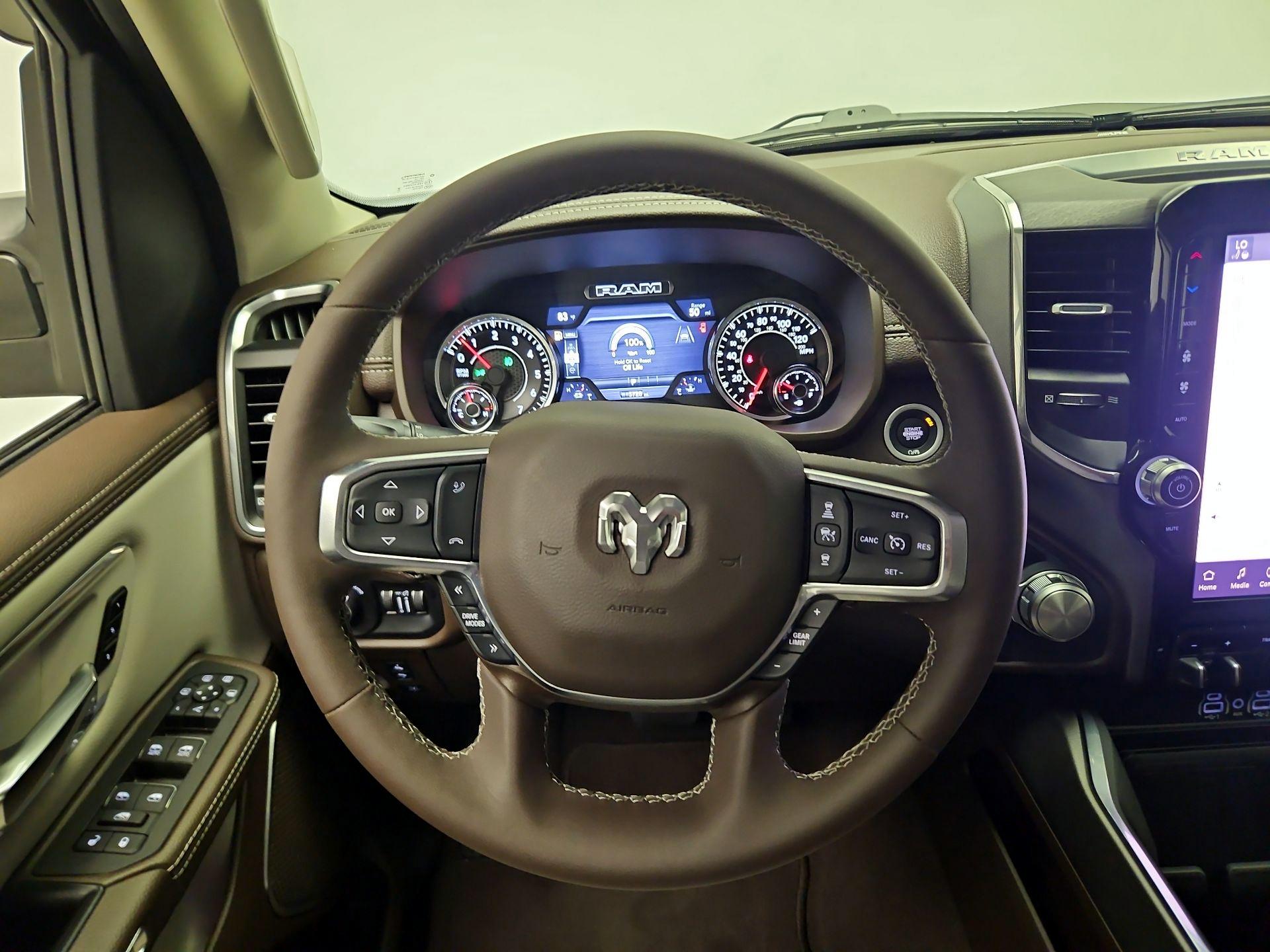 Thumbnail: 2025 RAM 1500 - 10