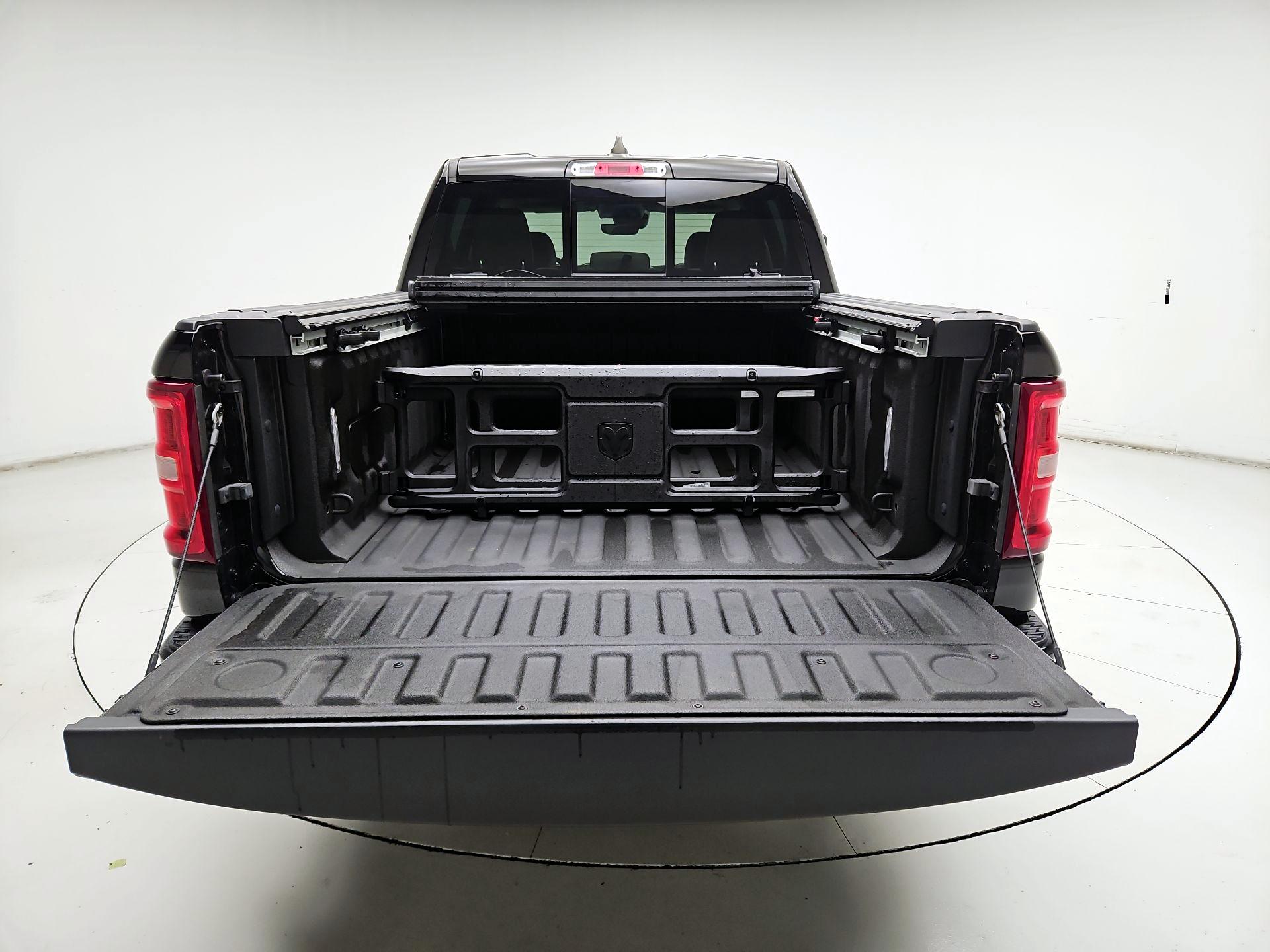 Thumbnail: 2025 RAM 1500 - 19