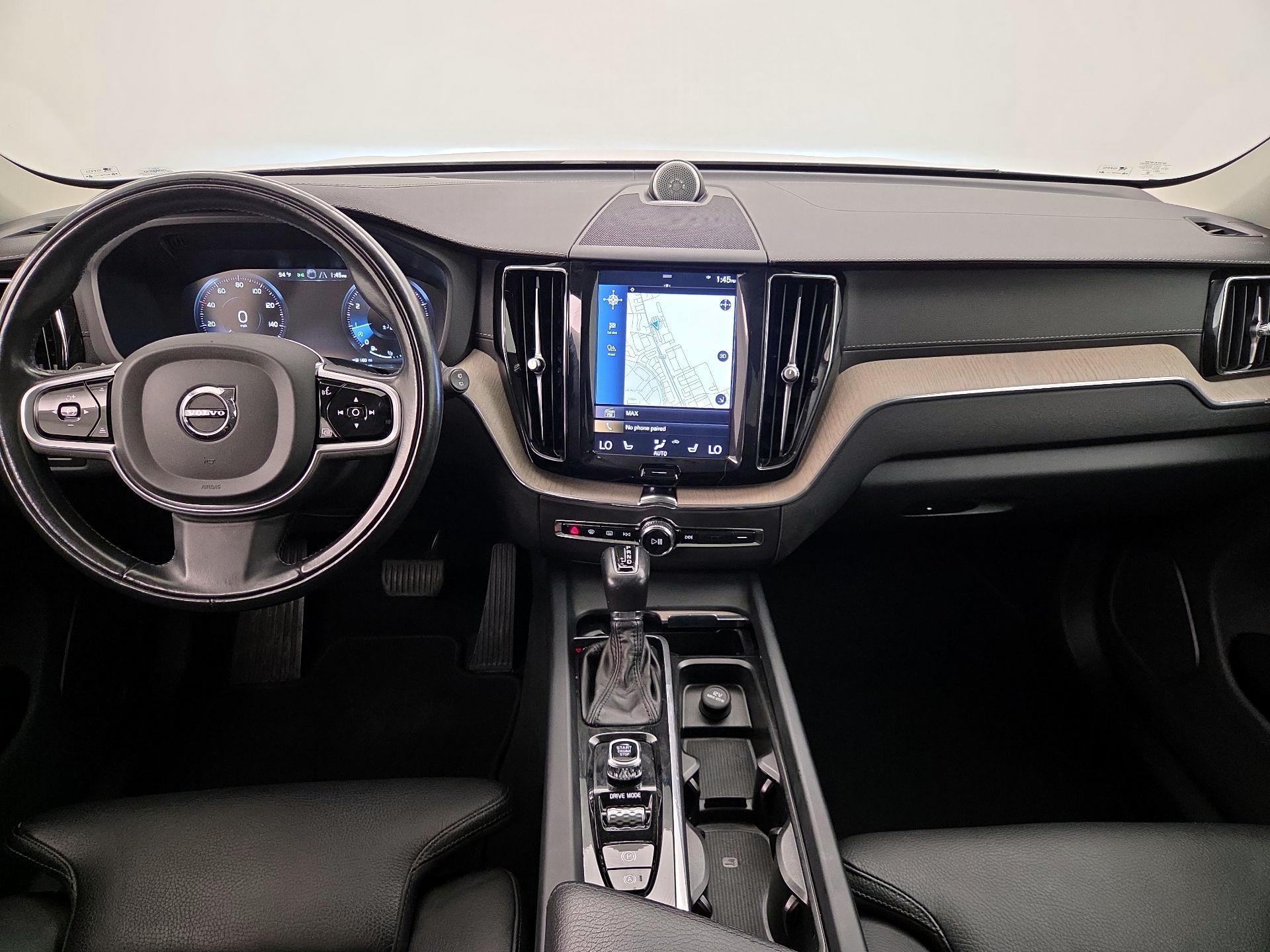 Thumbnail: 2018 Volvo XC60 - 9