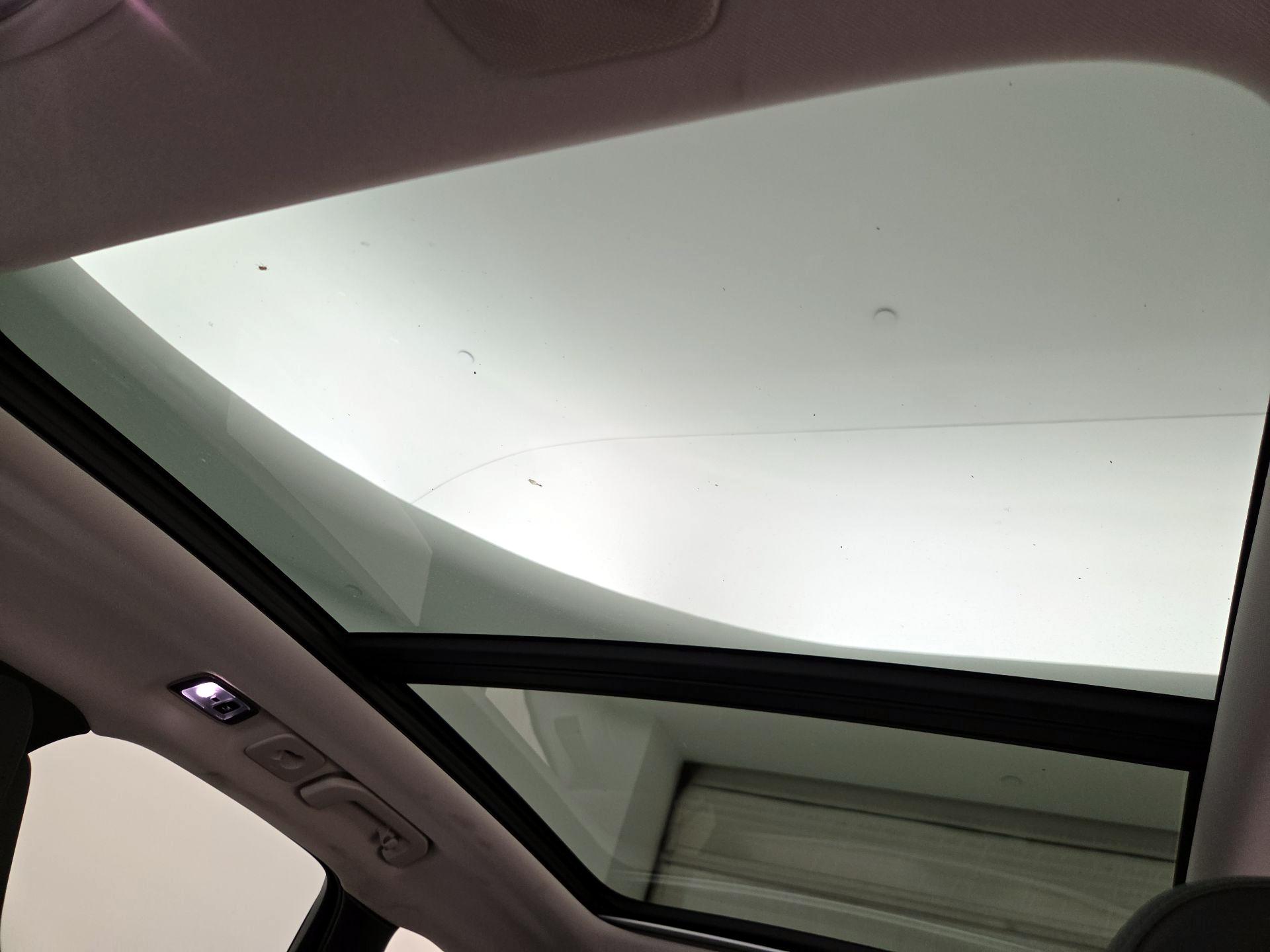 Thumbnail: 2018 Volvo XC60 - 20