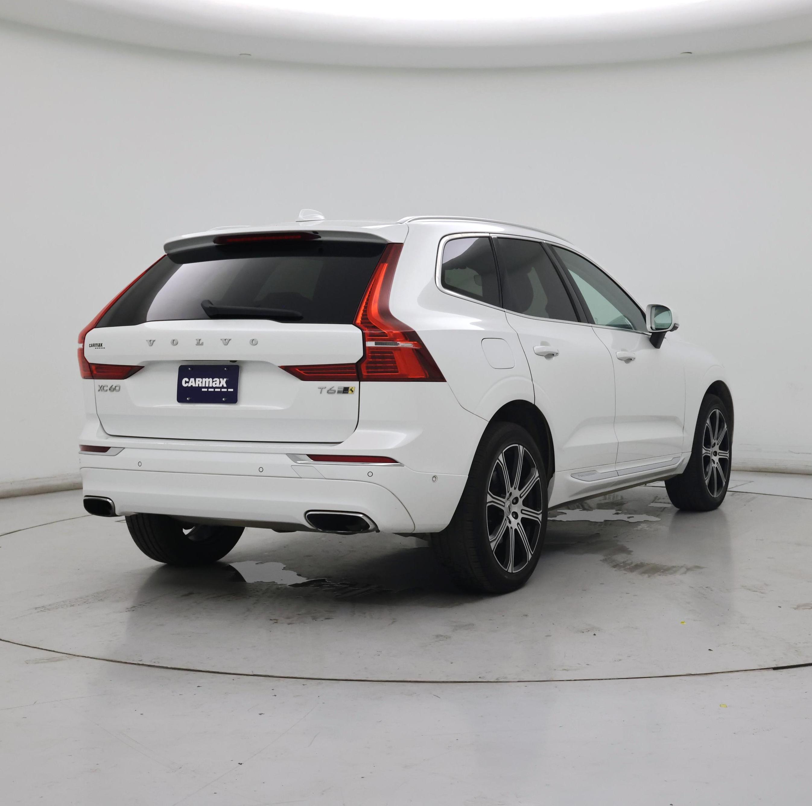 Thumbnail: 2018 Volvo XC60 - 8