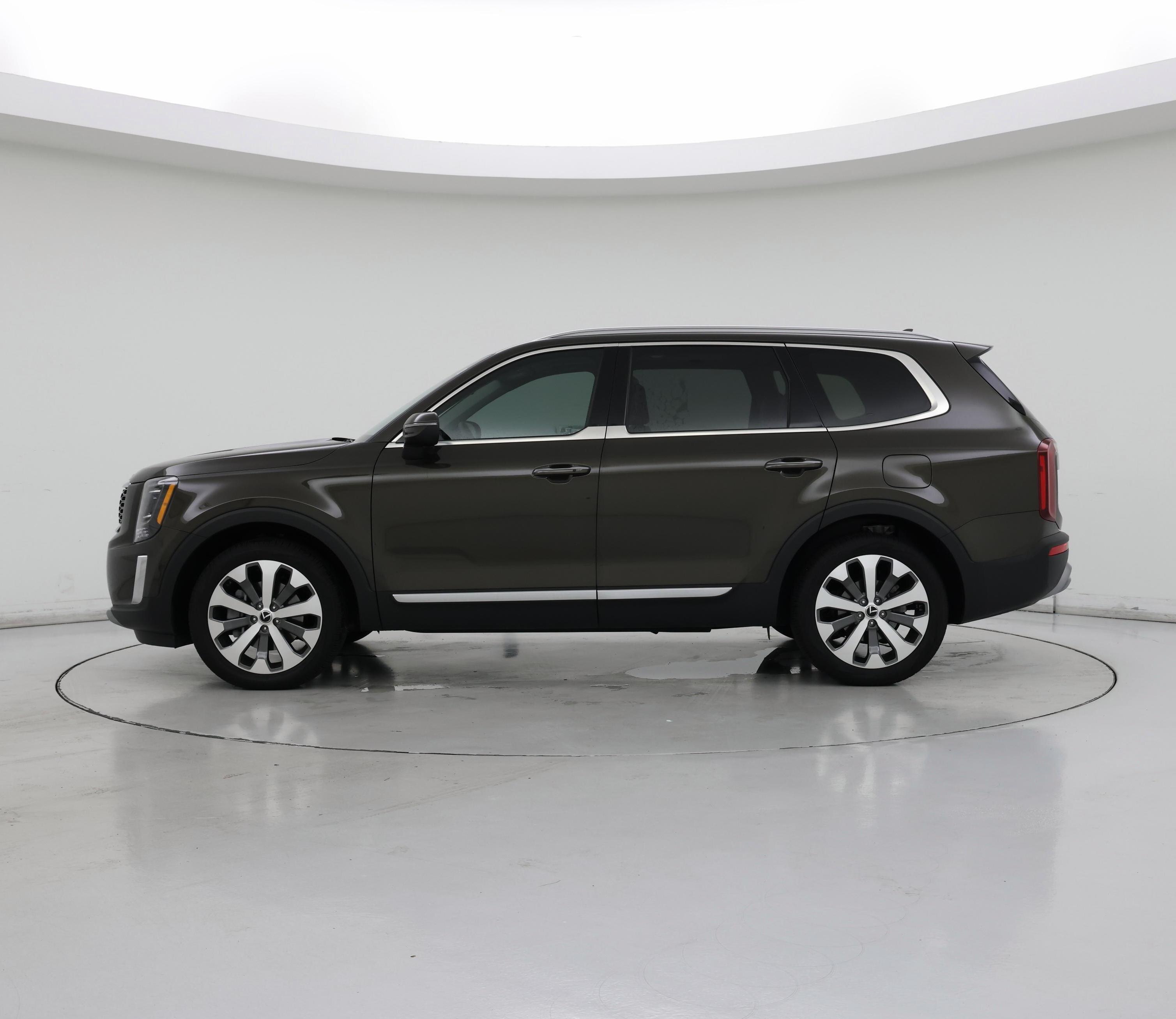 Thumbnail: 2021 Kia Telluride - 3