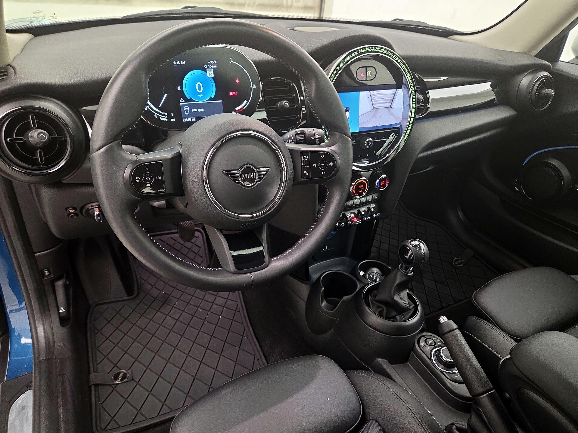Thumbnail: 2022 MINI Cooper Hardtop - 9