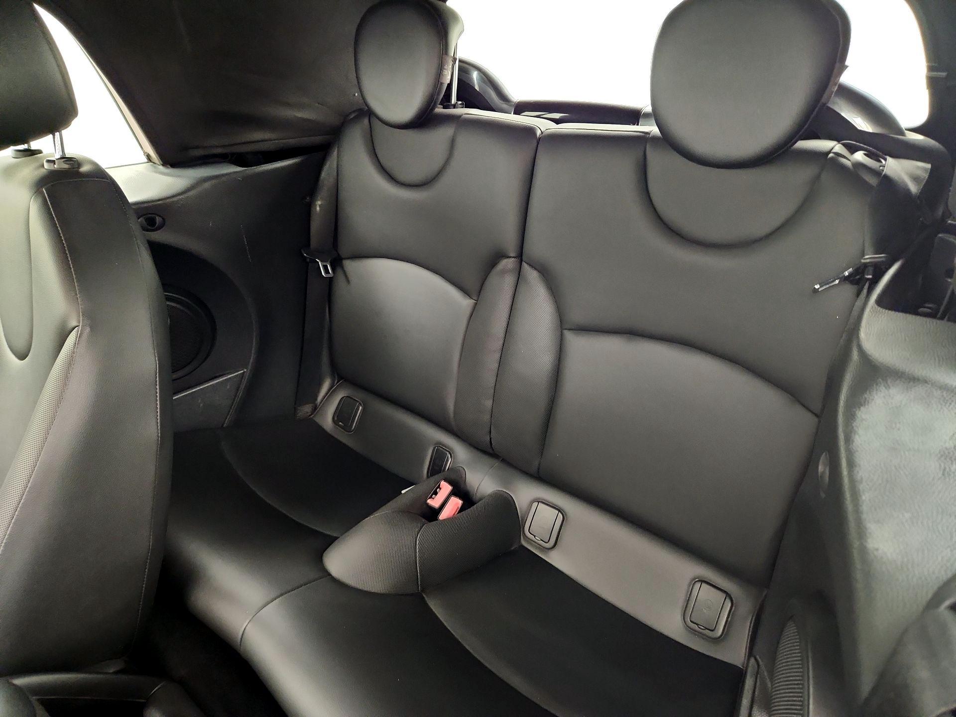 Thumbnail: 2015 MINI Cooper - 15