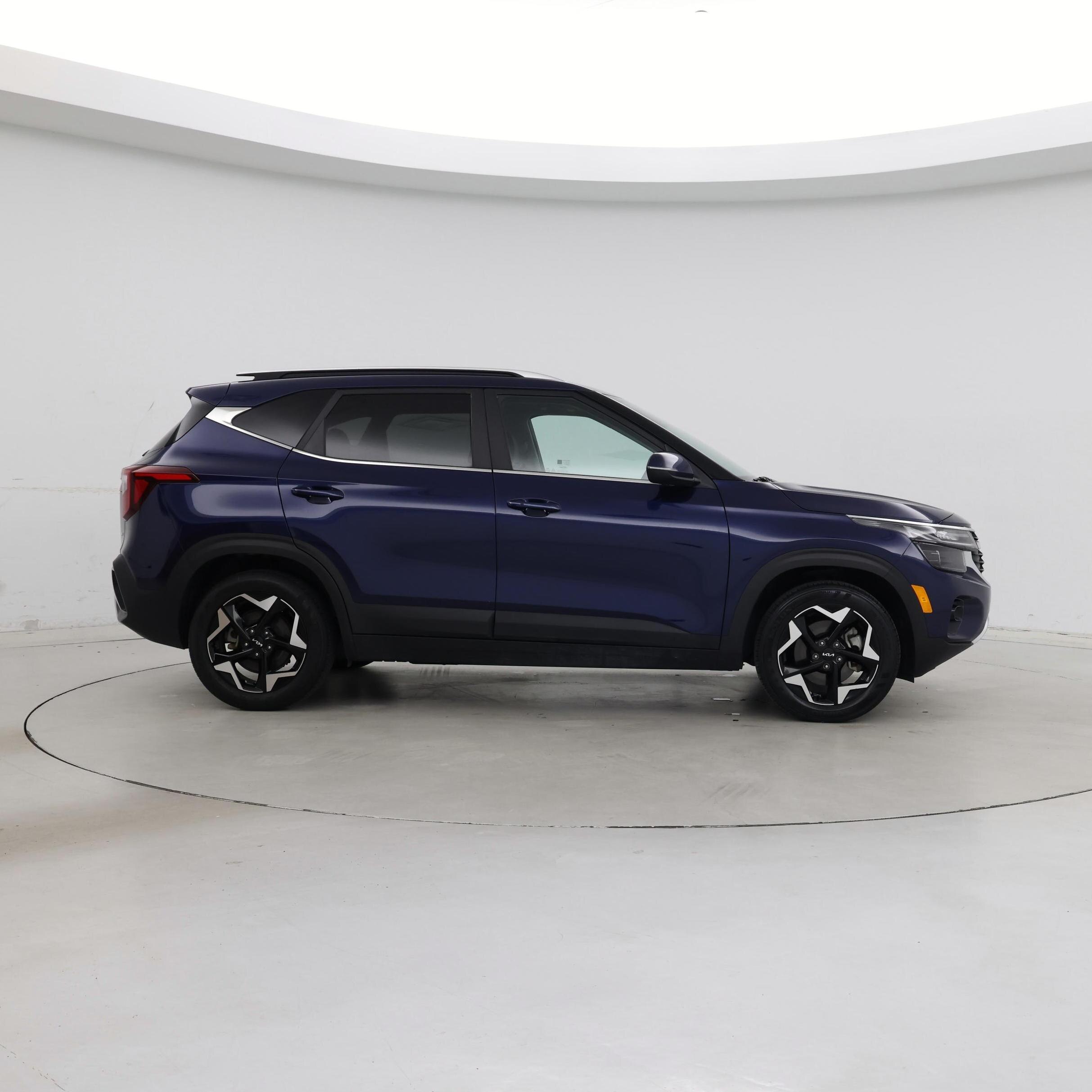 Thumbnail: 2024 Kia Seltos - 7