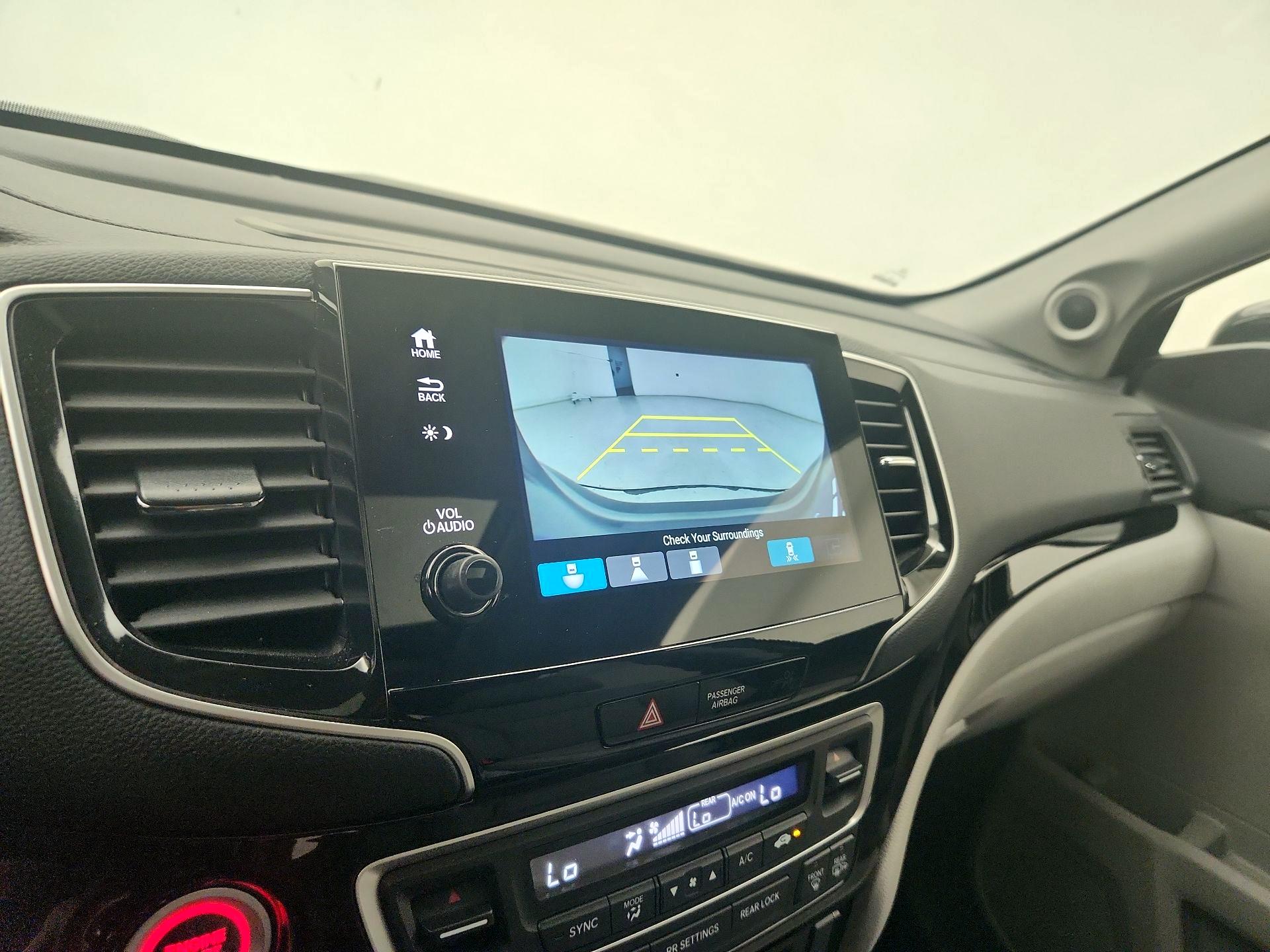 Thumbnail: 2020 Honda Pilot - 14