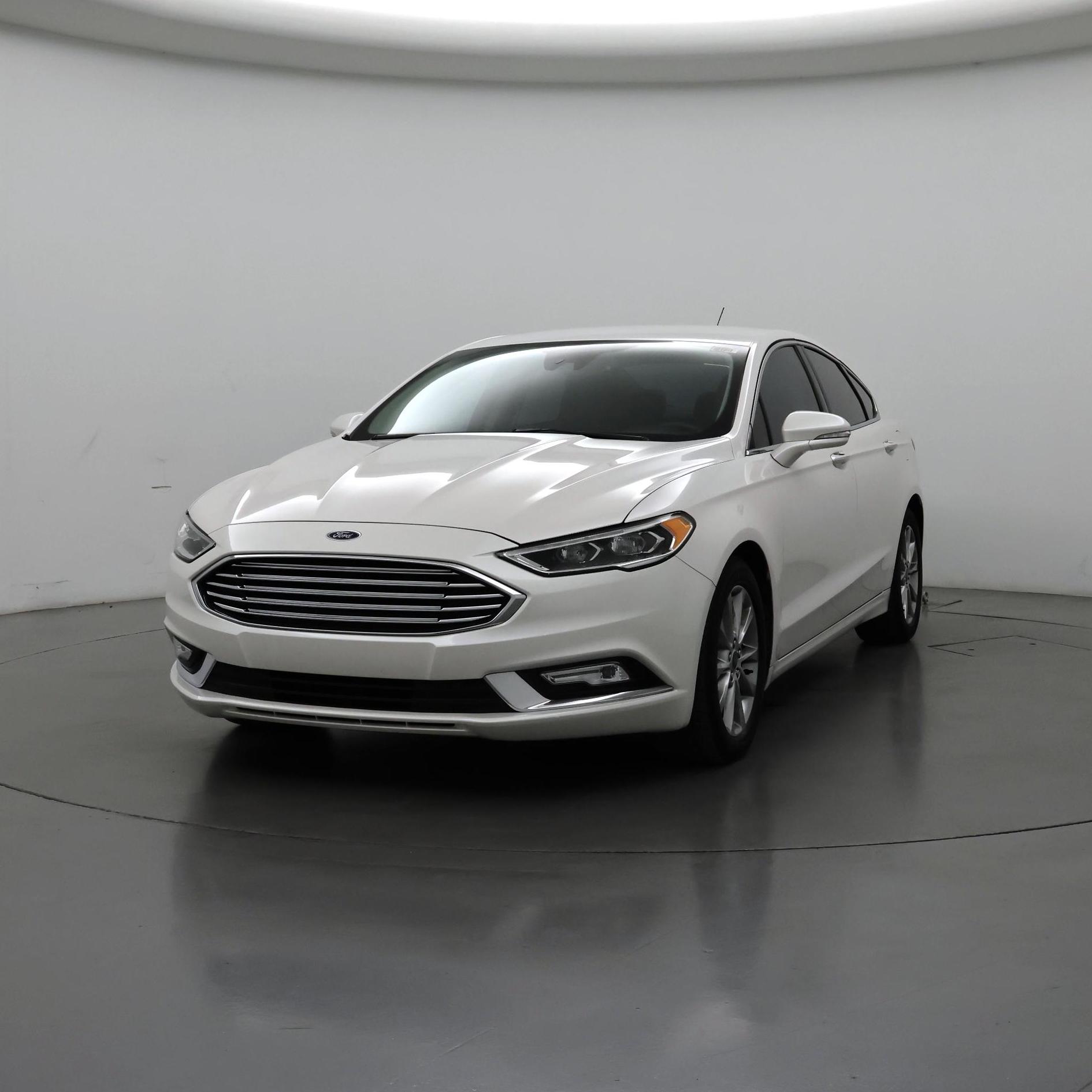 Thumbnail: 2017 Ford Fusion - 4