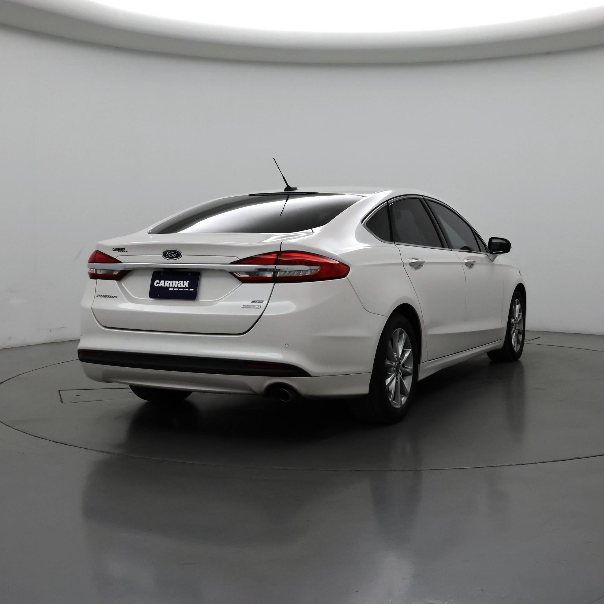Thumbnail: 2017 Ford Fusion - 8