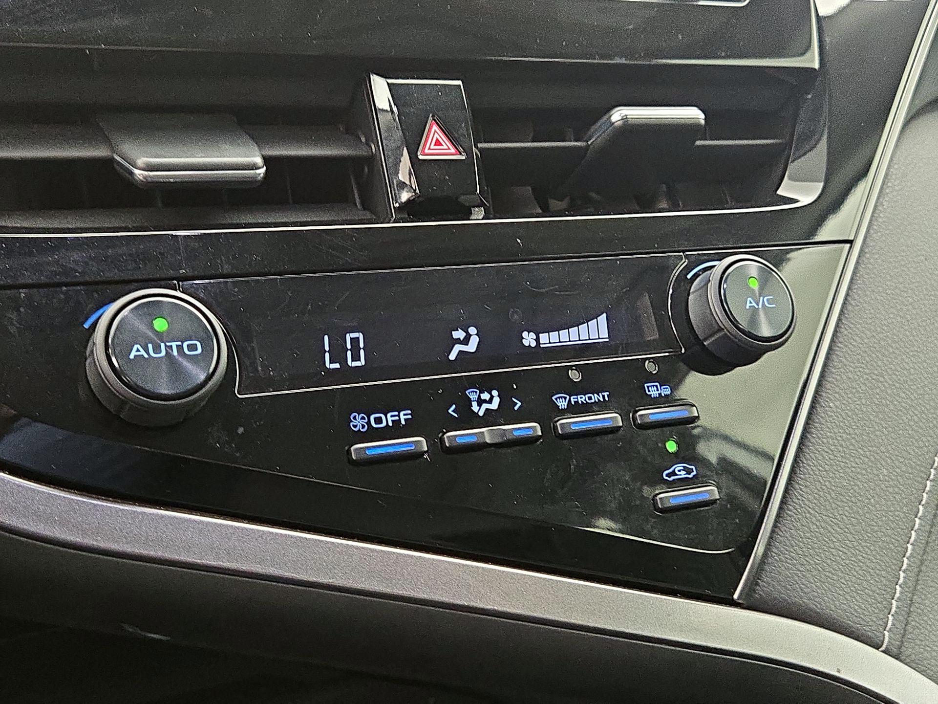 Thumbnail: 2021 Toyota Camry - 16