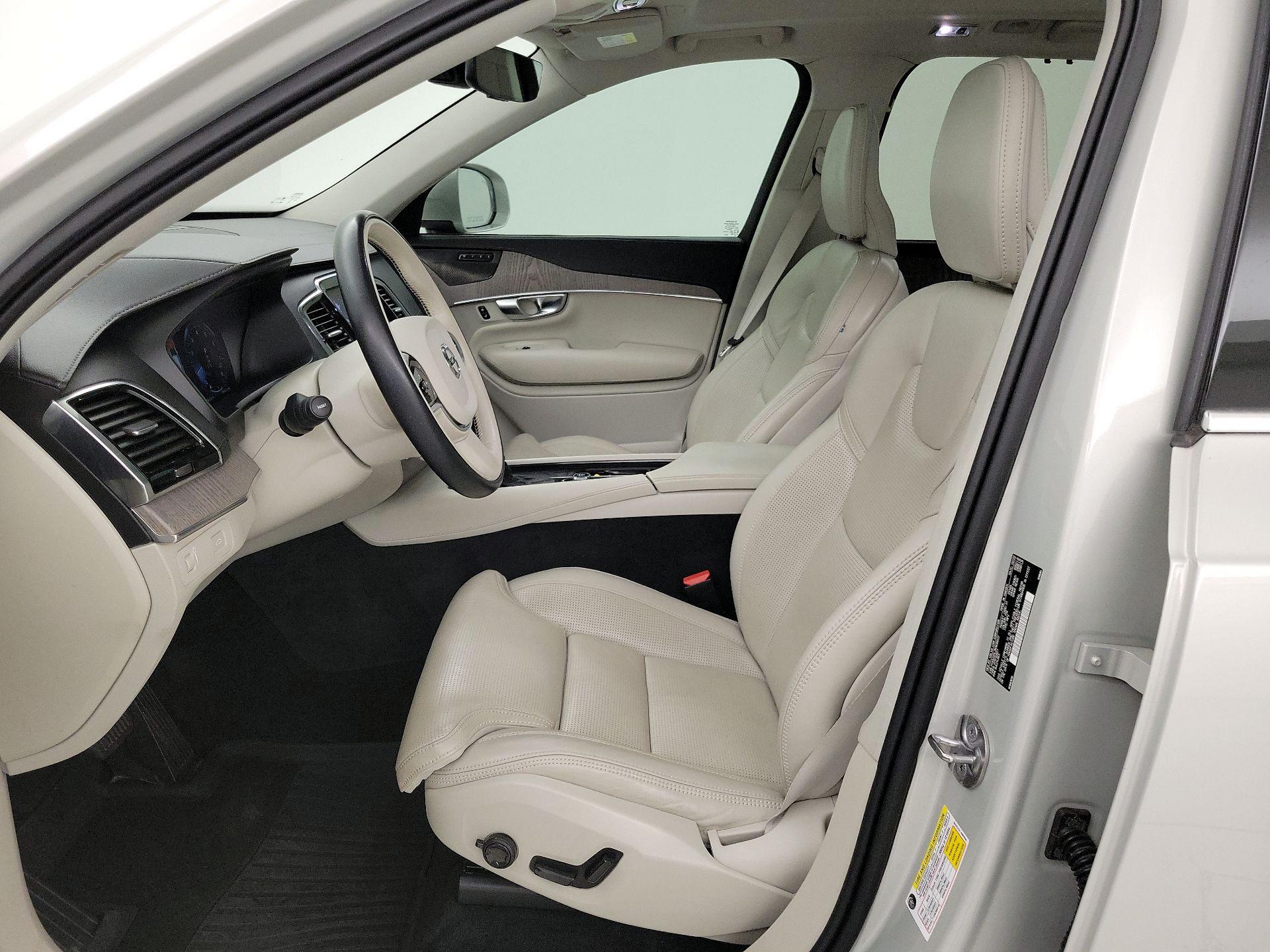 Thumbnail: 2022 Volvo XC90 - 11