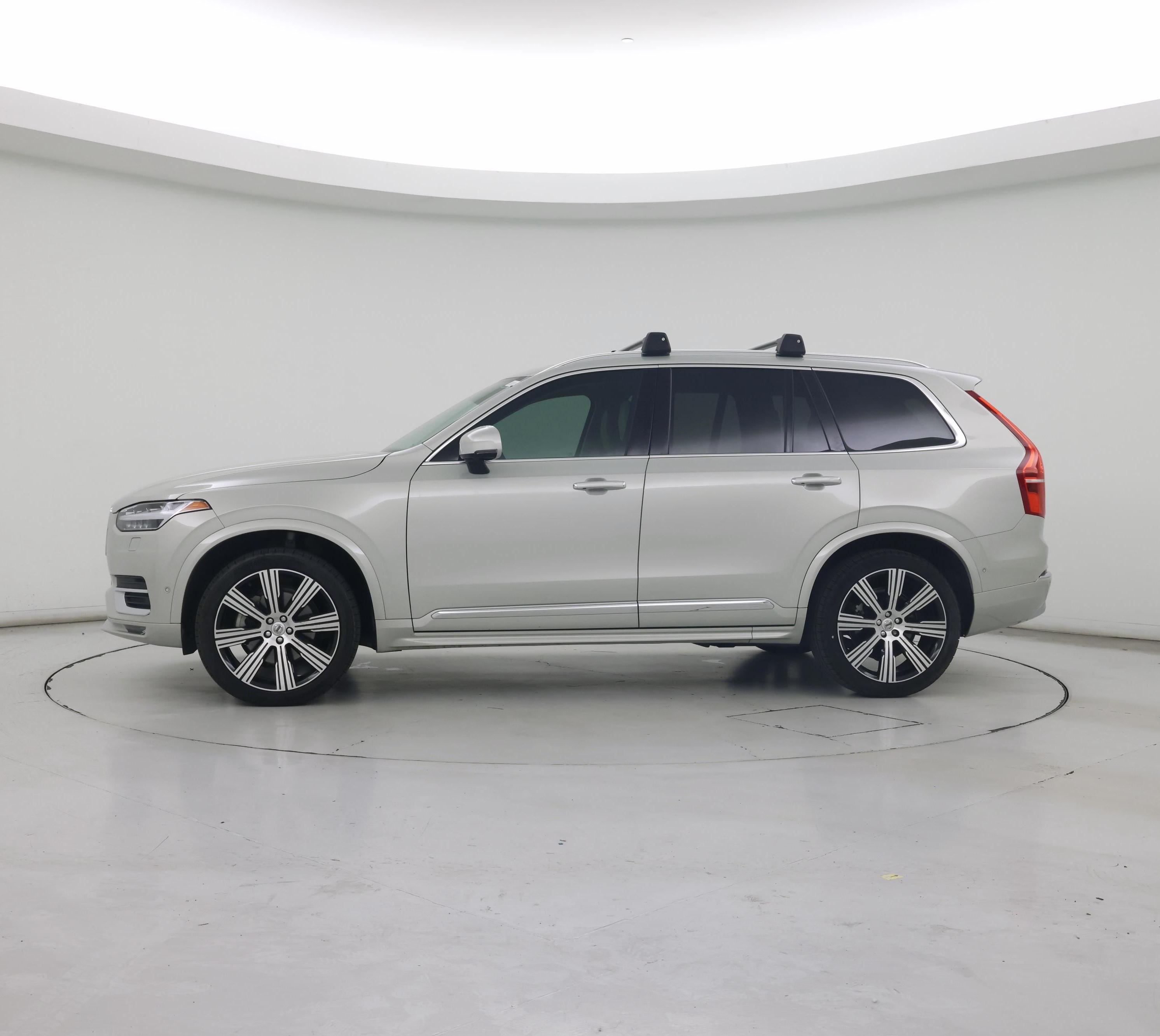 Thumbnail: 2022 Volvo XC90 - 3
