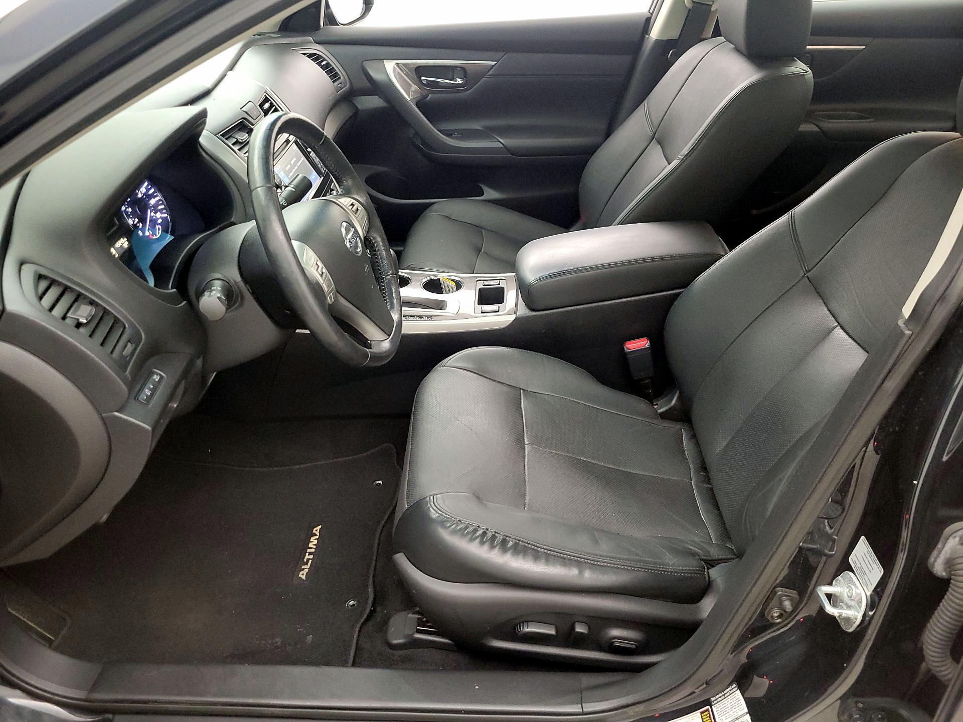 Thumbnail: 2014 Nissan Altima - 11