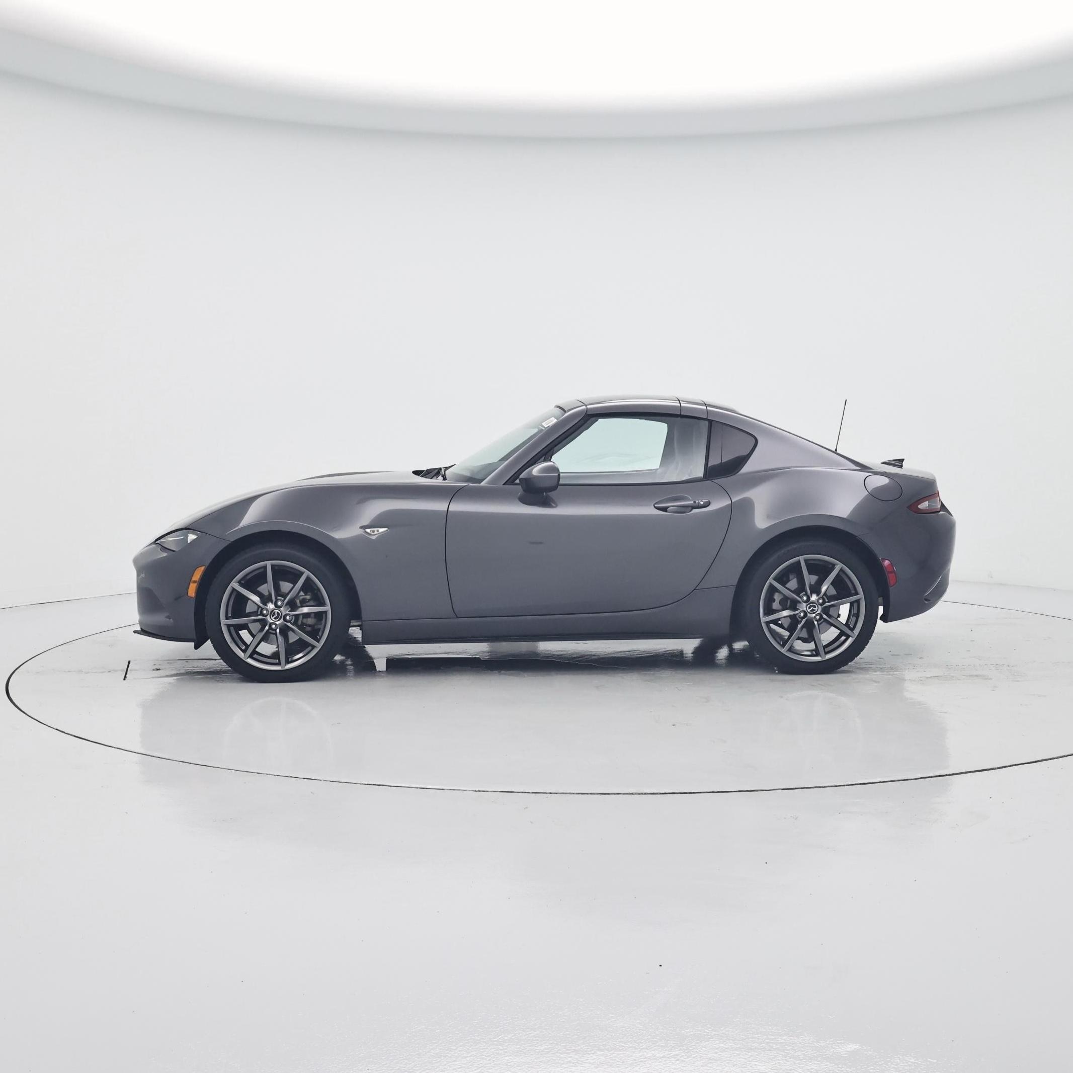 Thumbnail: 2017 Mazda MX-5 Miata - 3