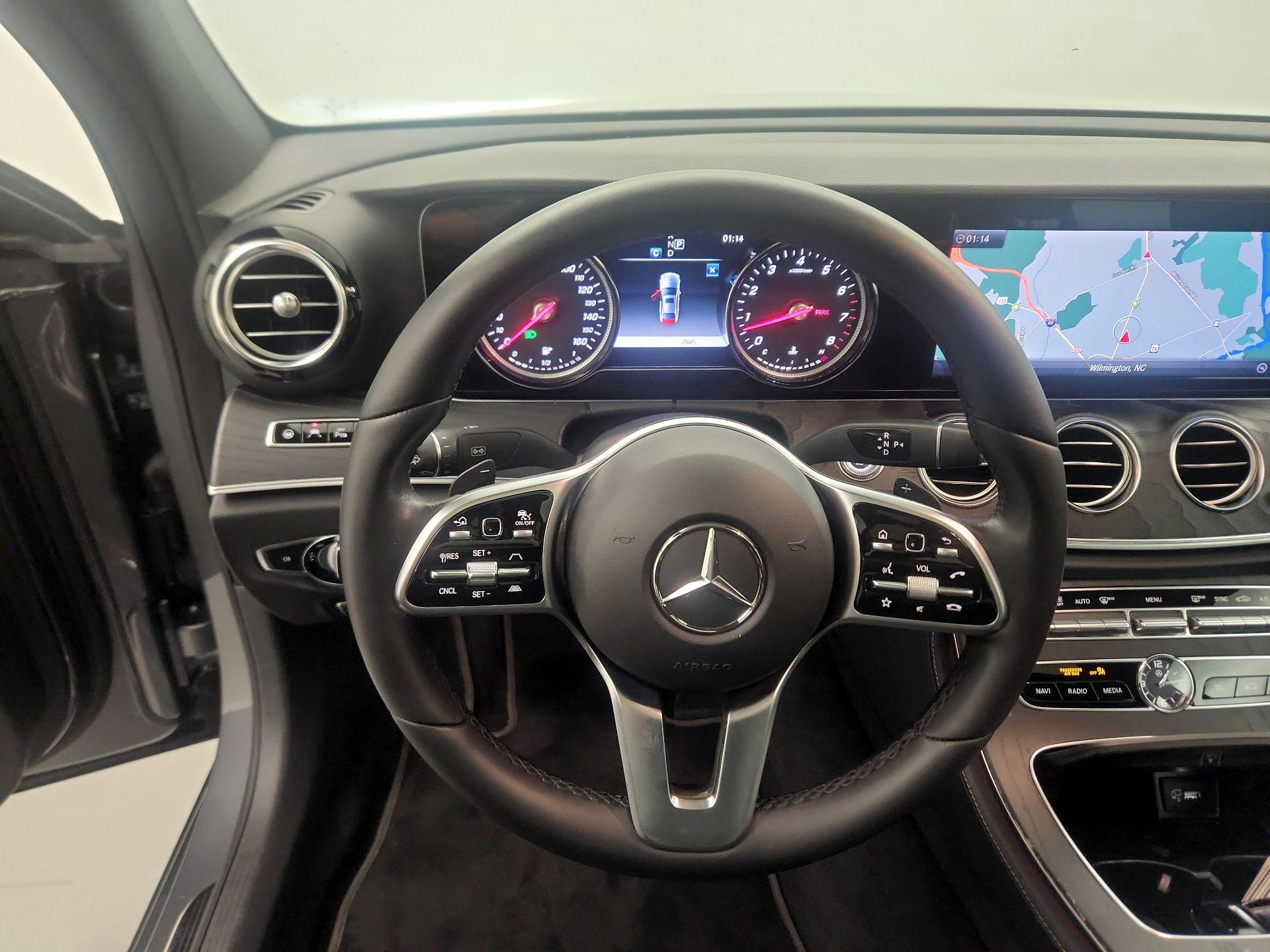 Thumbnail: 2019 Mercedes-Benz E-Class - 10