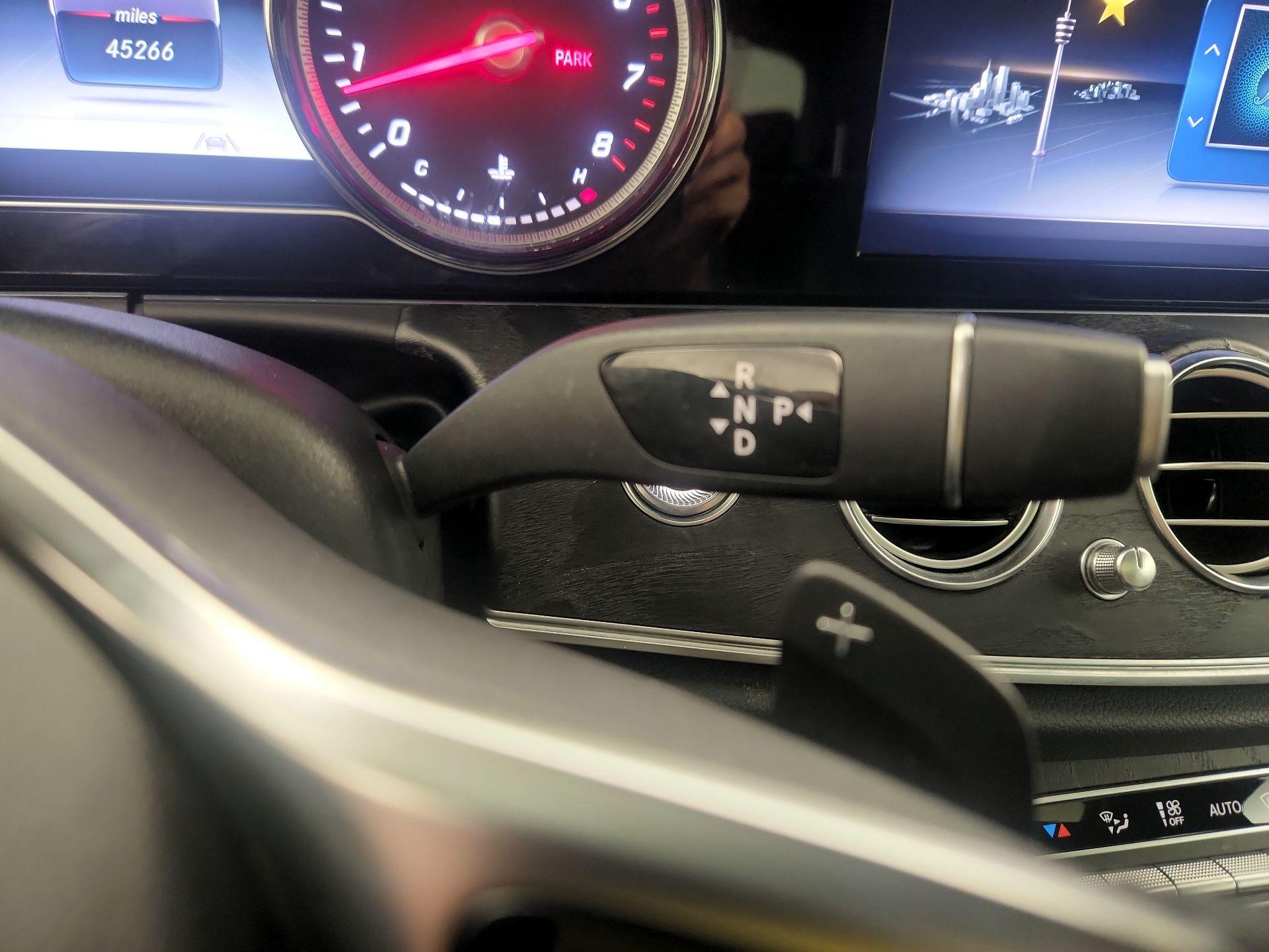 Thumbnail: 2019 Mercedes-Benz E-Class - 17