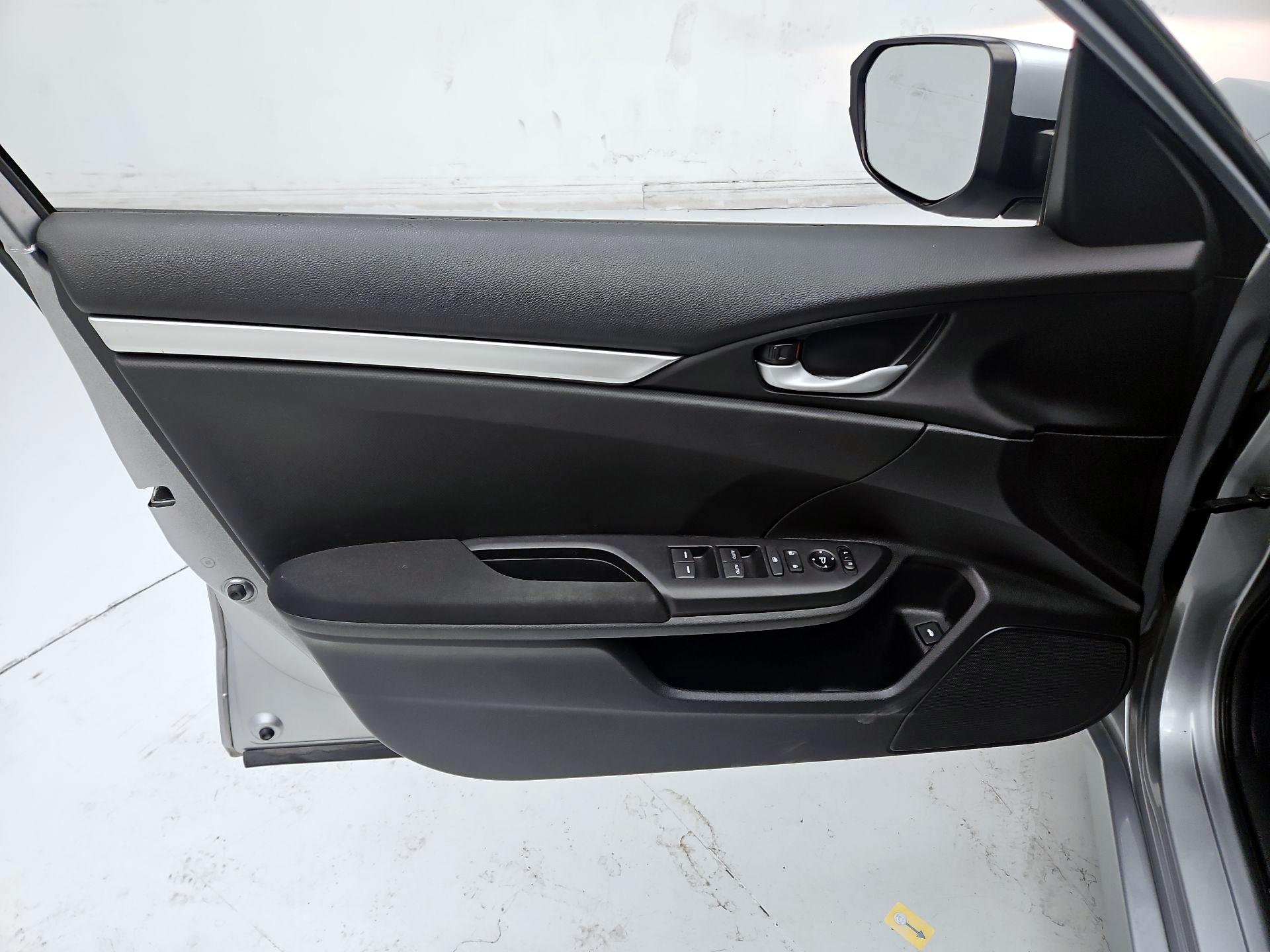 Thumbnail: 2019 Honda Civic - 12