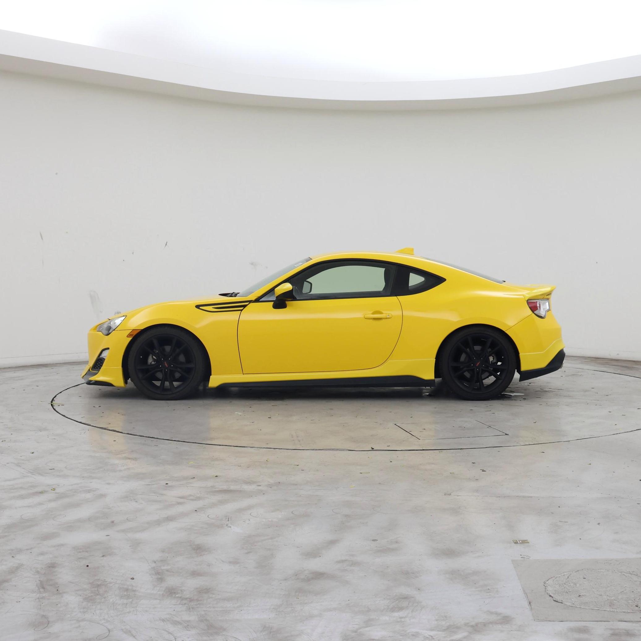 Thumbnail: 2015 Scion FR-S - 3