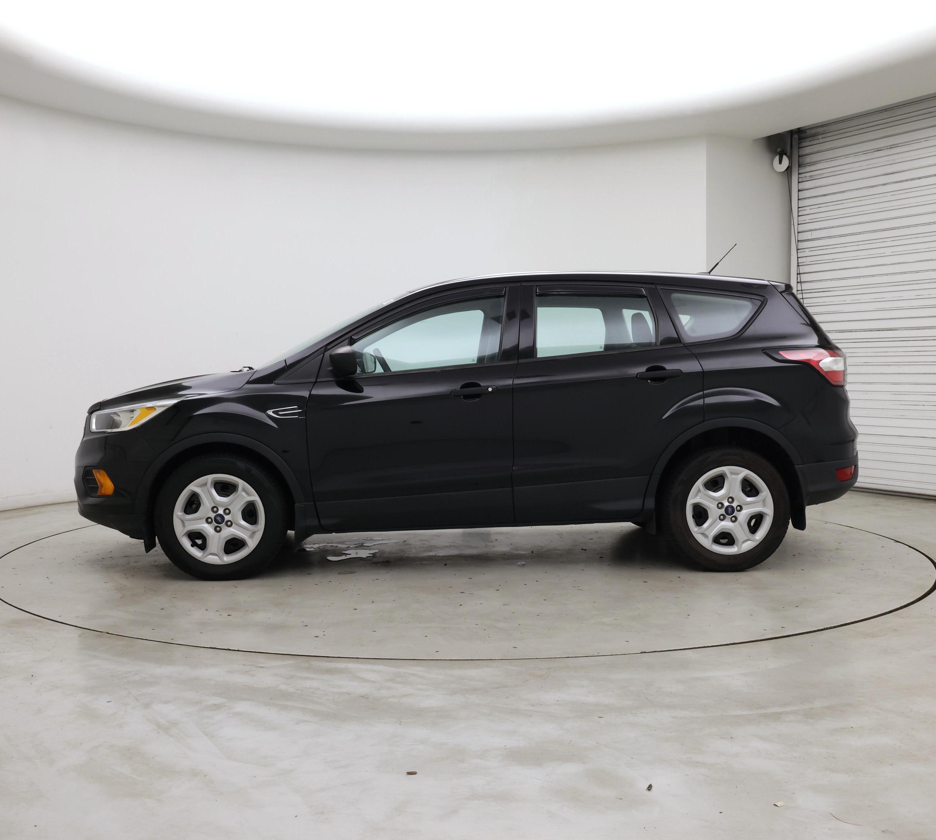 Thumbnail: 2017 Ford Escape - 3