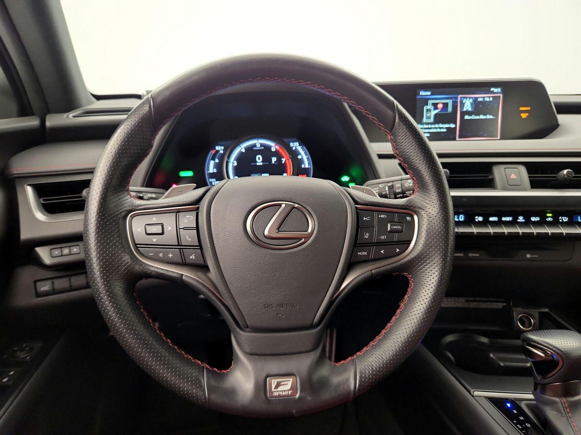 Thumbnail: 2021 Lexus UX - 10