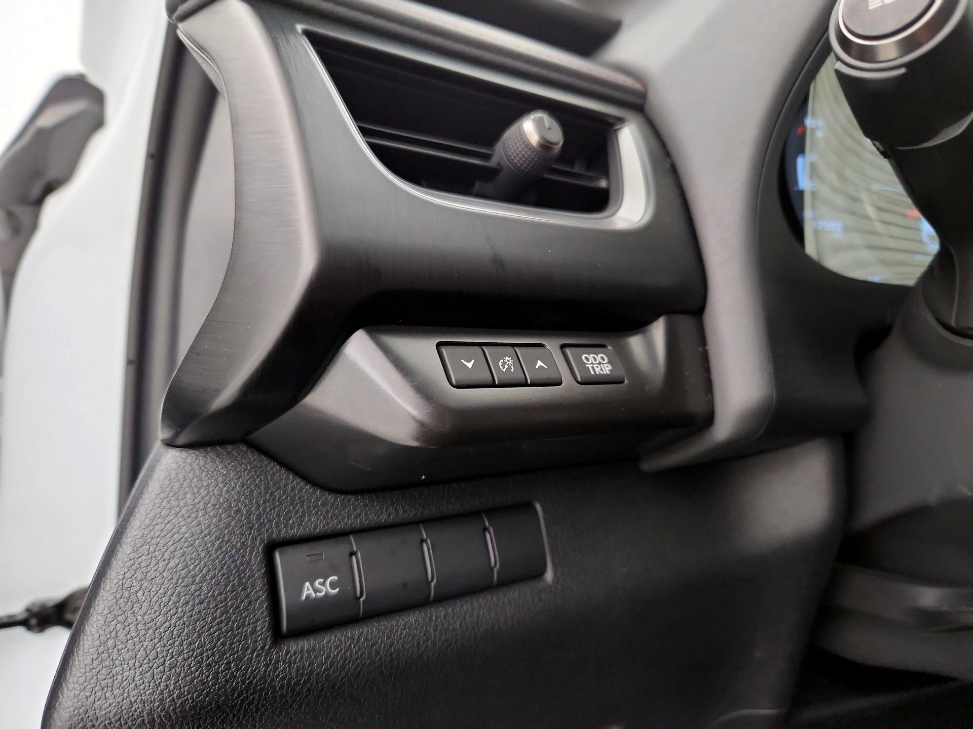 Thumbnail: 2021 Lexus UX - 13