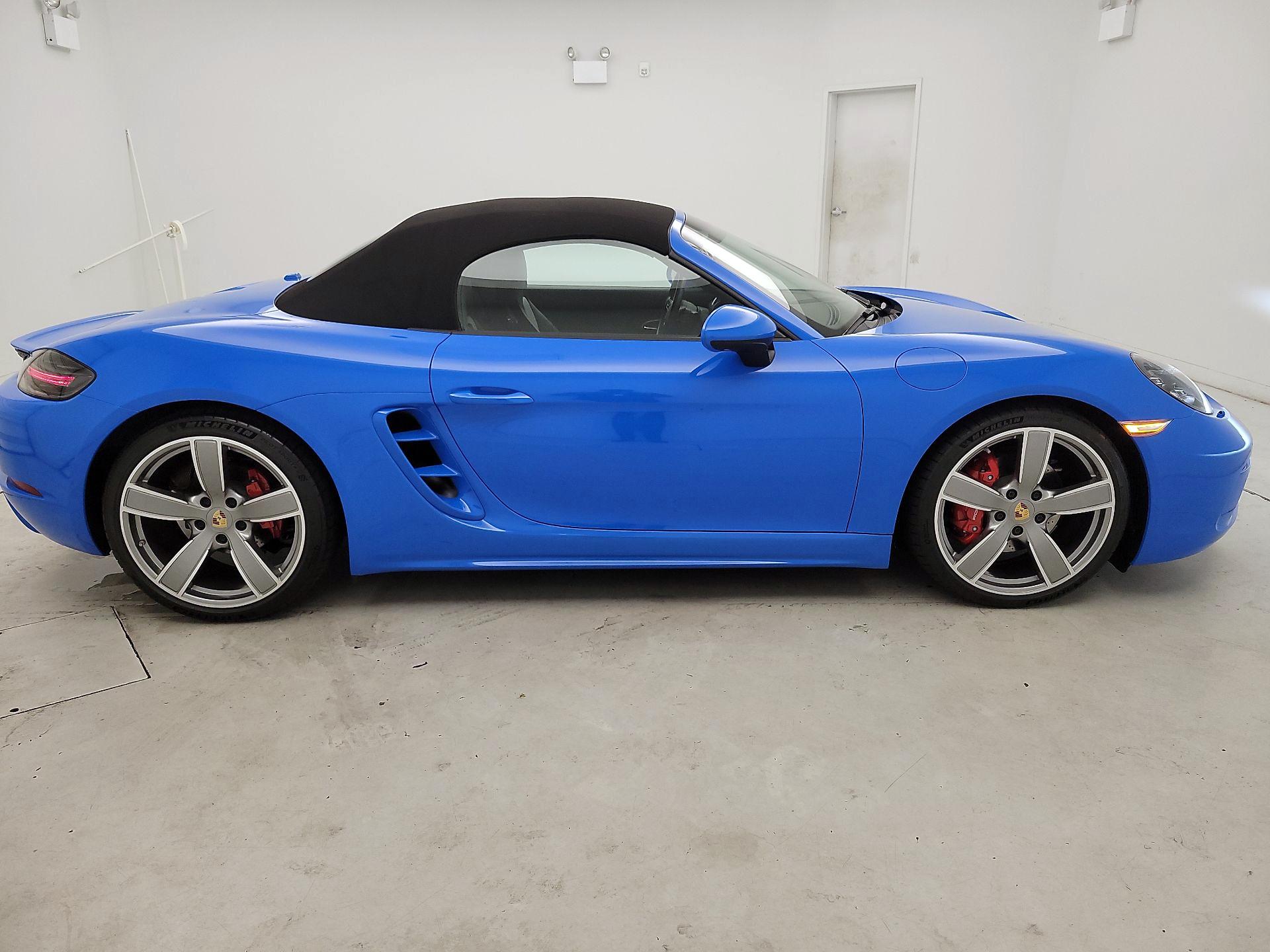 Thumbnail: 2024 Porsche 718 Boxster - 4