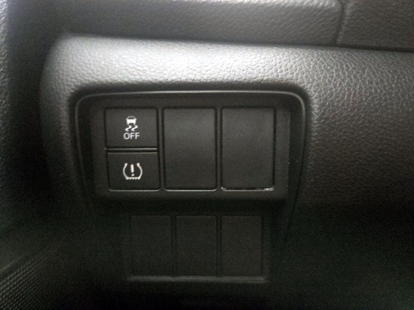 2017 Honda CR-V LX - Photo 14