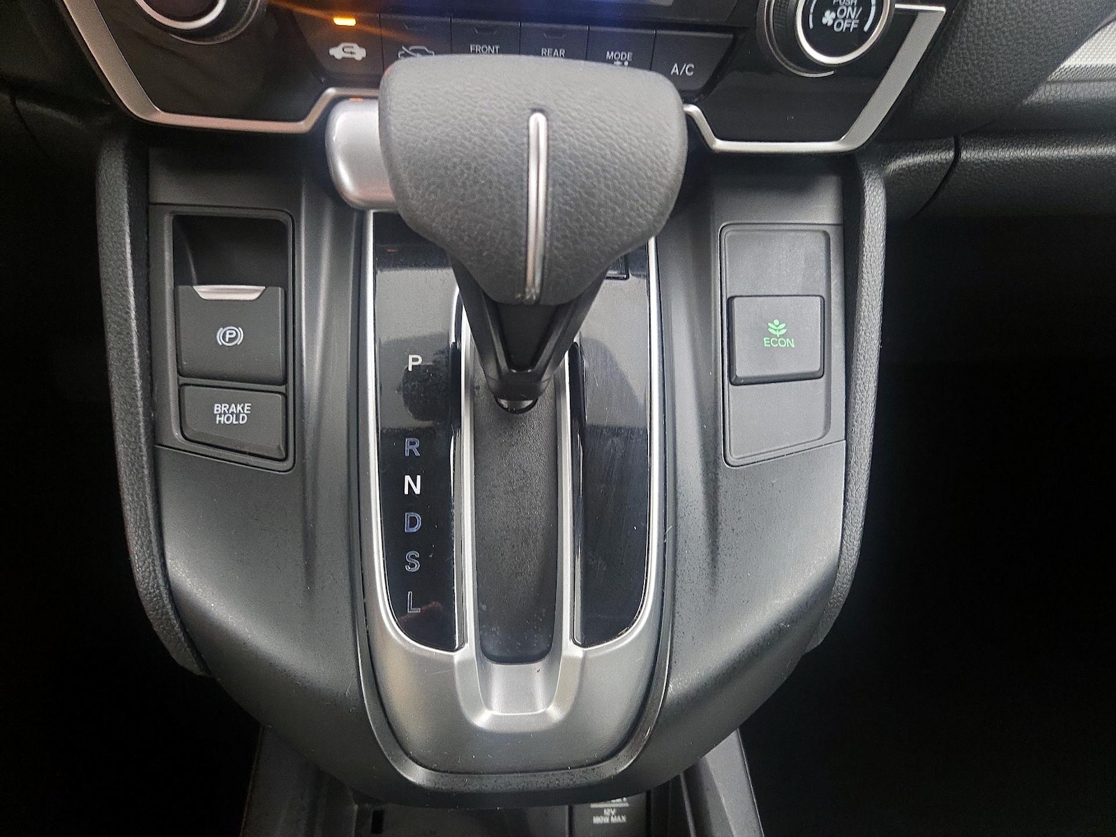 2017 Honda CR-V LX - Photo 18