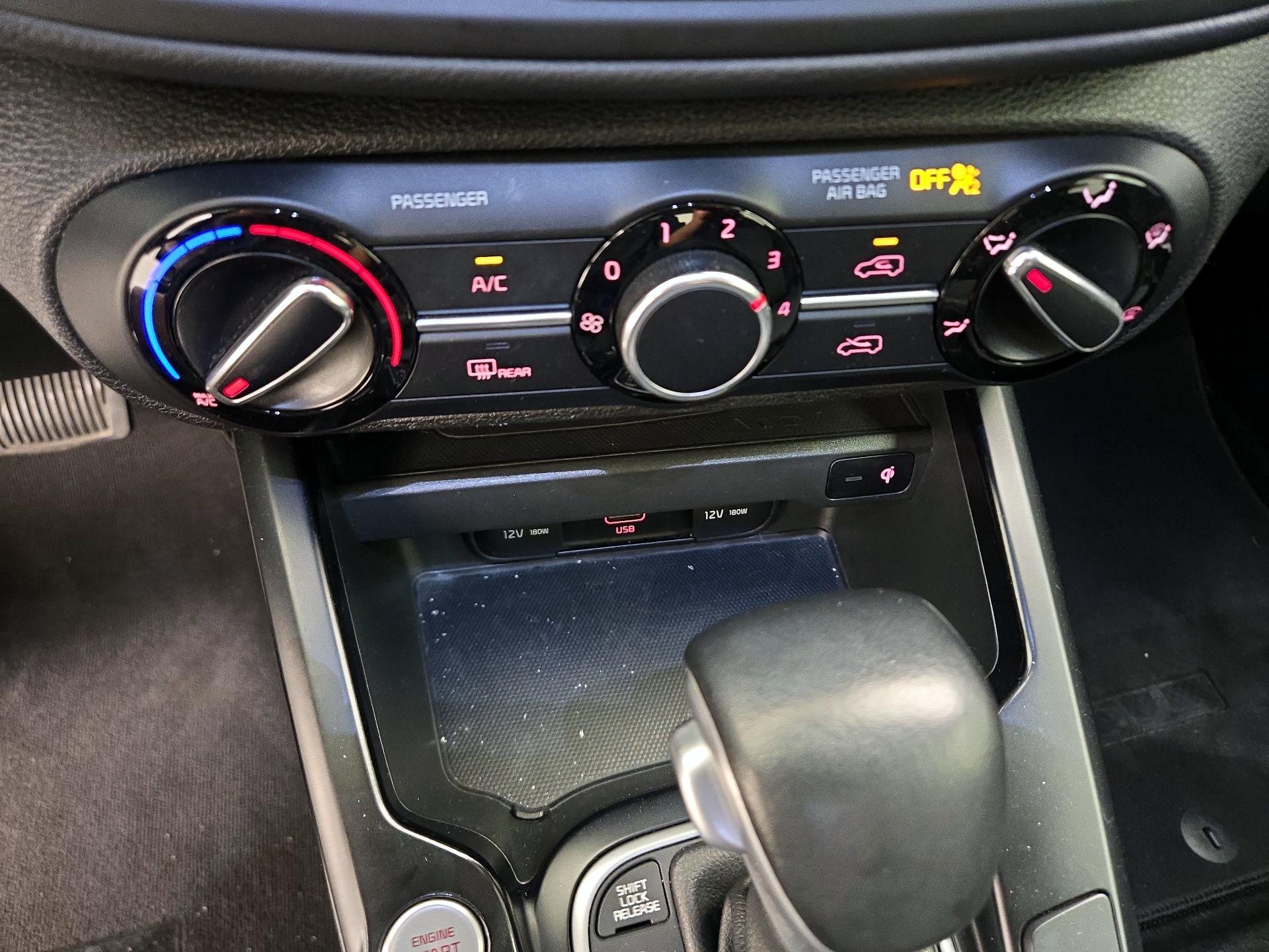 Thumbnail: 2020 Kia Soul - 16