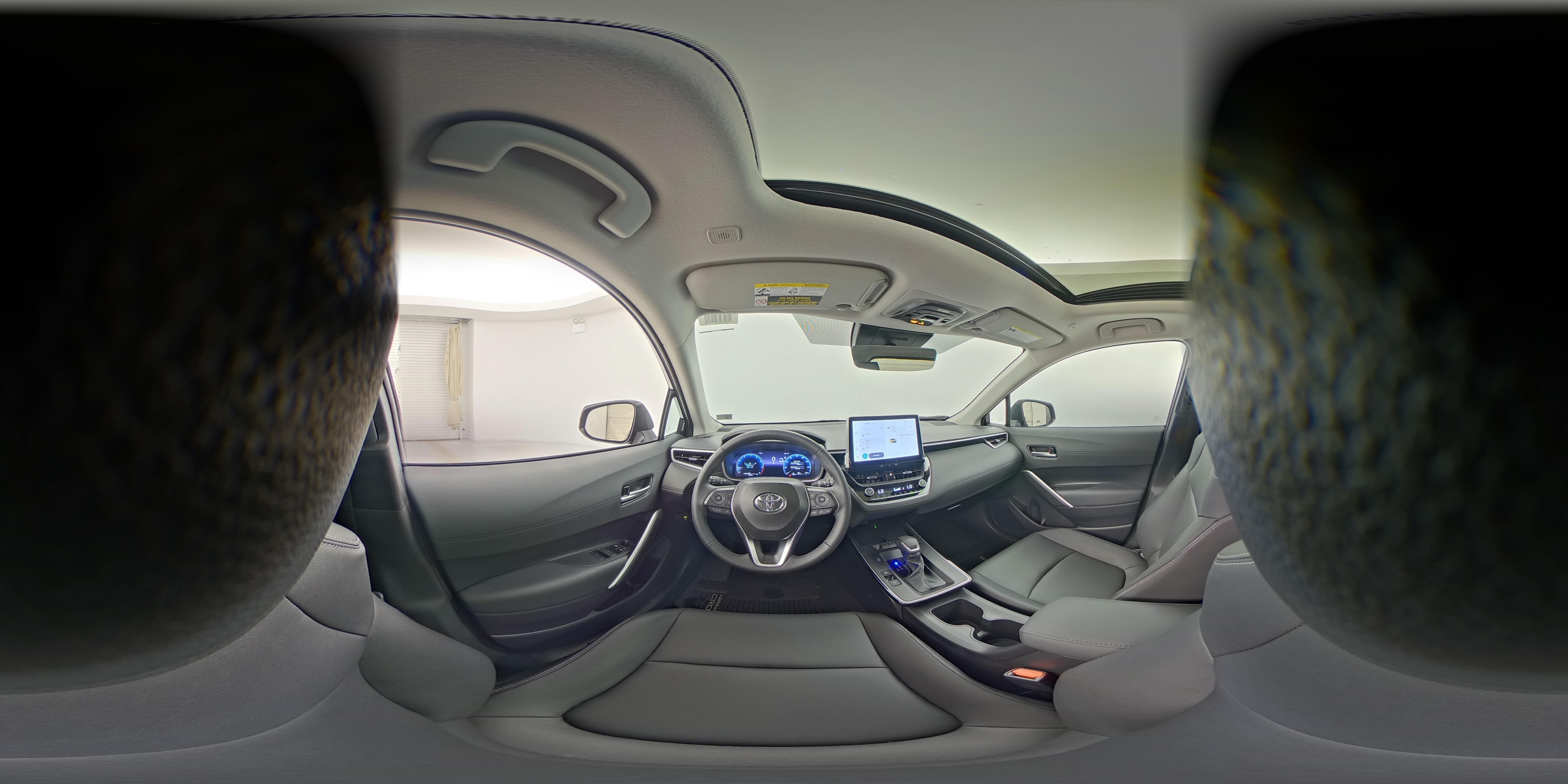 2026 Toyota Corolla Cross XLE - Photo 27
